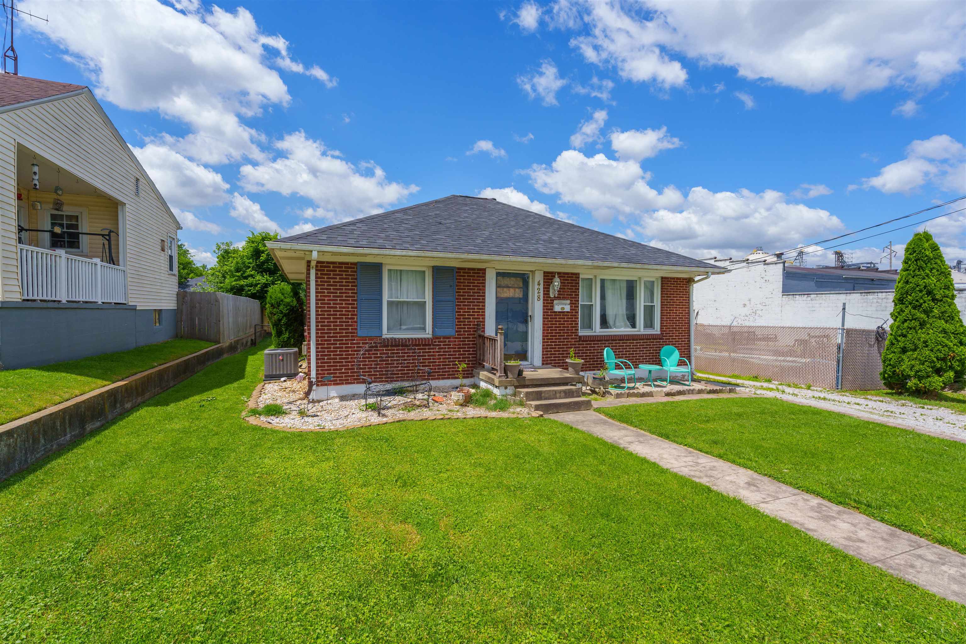 428 Wing Avenue, Owensboro, Kentucky 42303, 2 Bedrooms Bedrooms, ,1 BathroomBathrooms,Single Family Residence,For Sale,Wing Avenue,89743