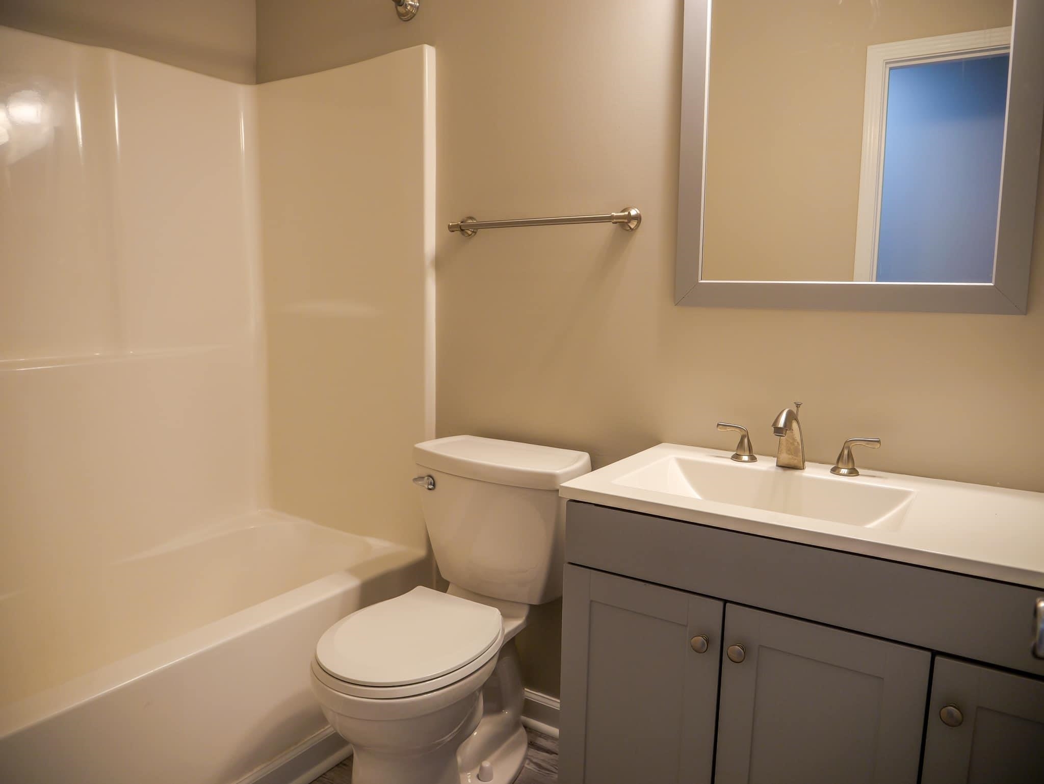 2201 Village Run, Owensboro, Kentucky 42303, 2 Bedrooms Bedrooms, ,2 BathroomsBathrooms,Townhouse,For Sale,Village Run,89744