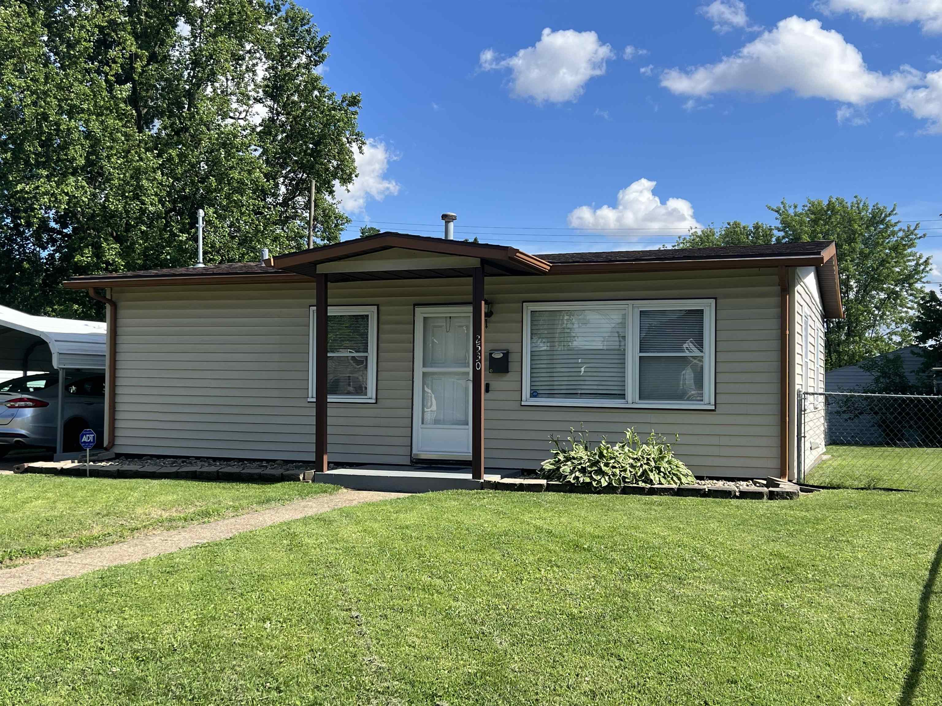 2530 West 5th Street, Owensboro, Kentucky 42301, 3 Bedrooms Bedrooms, ,1 BathroomBathrooms,Single Family Residence,For Sale,West 5th Street,89745