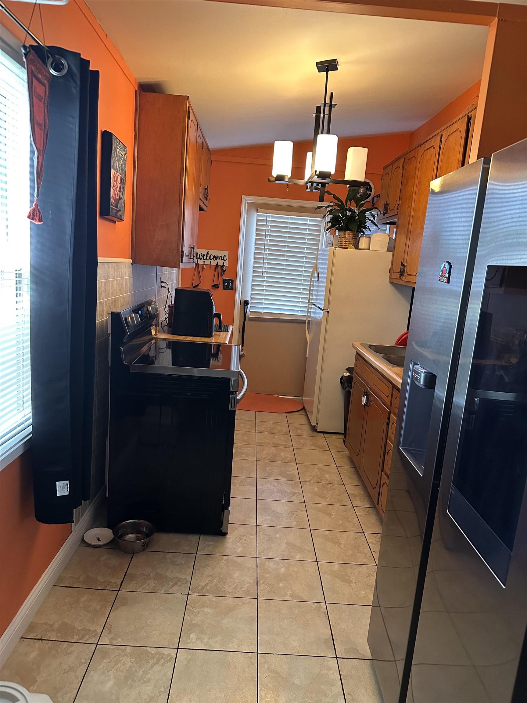 2530 West 5th Street, Owensboro, Kentucky 42301, 3 Bedrooms Bedrooms, ,1 BathroomBathrooms,Single Family Residence,For Sale,West 5th Street,89745