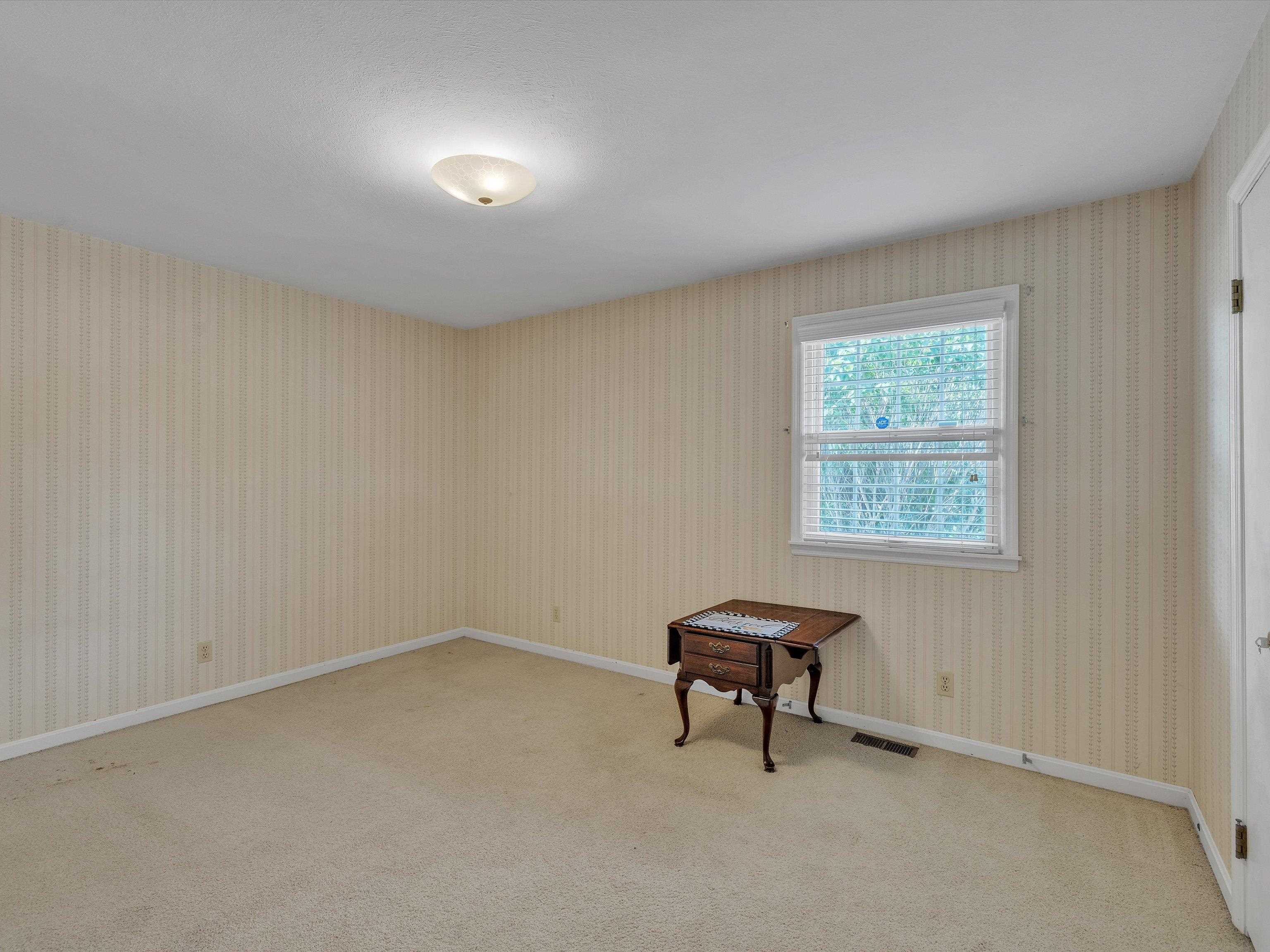2730 Brambleberry Ct, Henderson, Kentucky 42420, 3 Bedrooms Bedrooms, ,2 BathroomsBathrooms,Single Family Residence,For Sale,Brambleberry Ct,89750