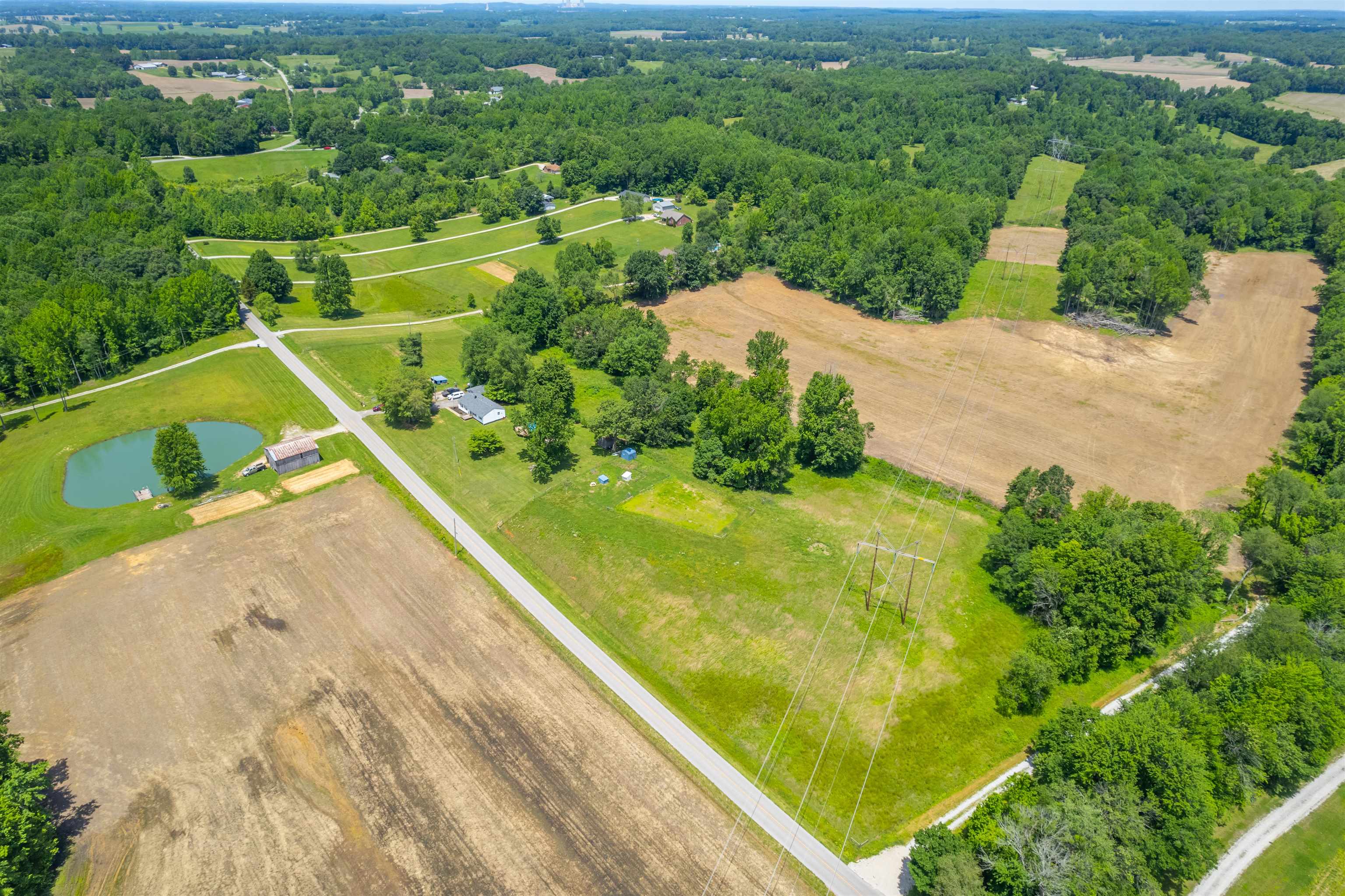 8757 Knottsville Mt Zion Road, Philpot, Kentucky 42366, 3 Bedrooms Bedrooms, ,2 BathroomsBathrooms,Single Family Residence,For Sale,Knottsville Mt Zion Road,89751
