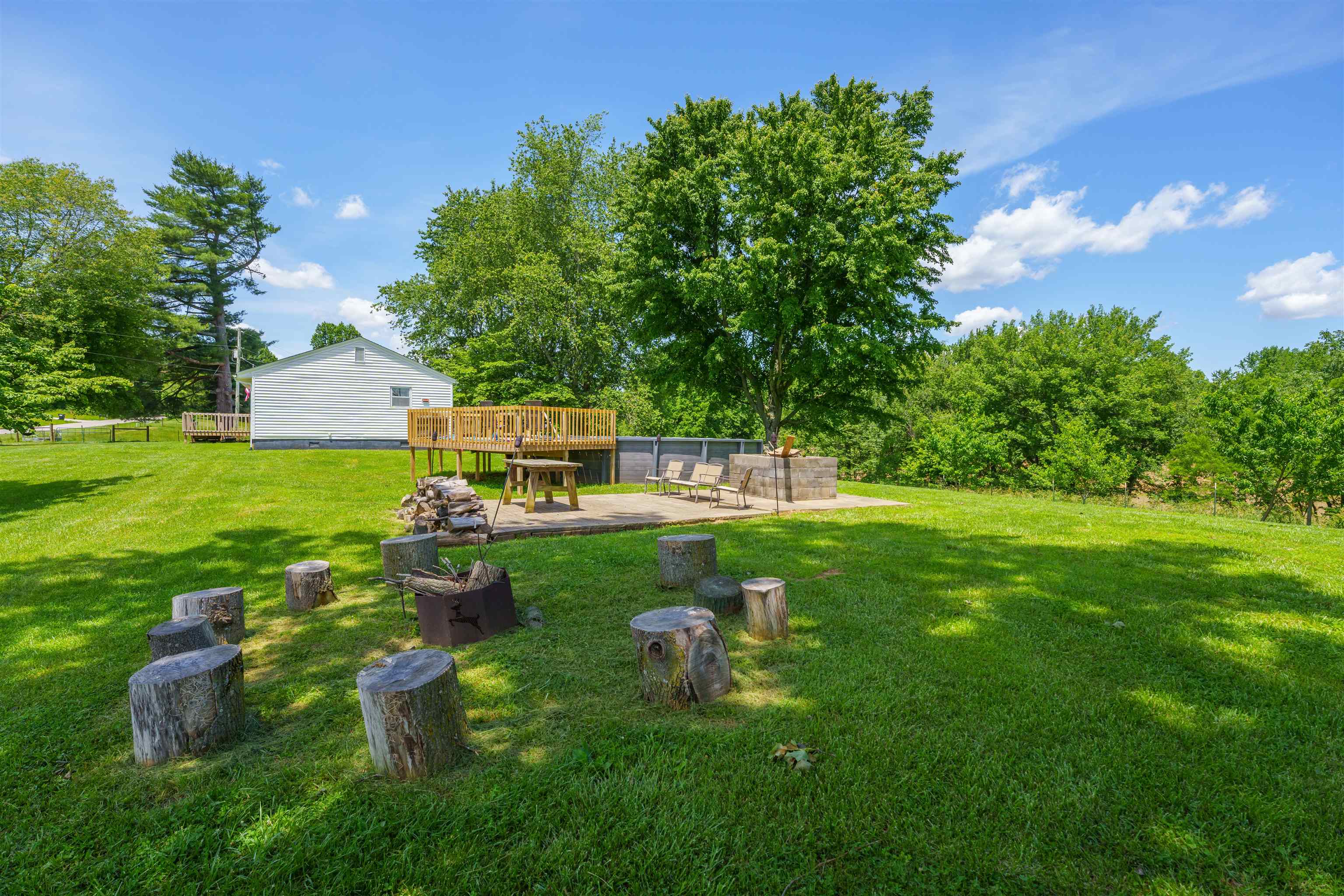 8757 Knottsville Mt Zion Road, Philpot, Kentucky 42366, 3 Bedrooms Bedrooms, ,2 BathroomsBathrooms,Single Family Residence,For Sale,Knottsville Mt Zion Road,89751