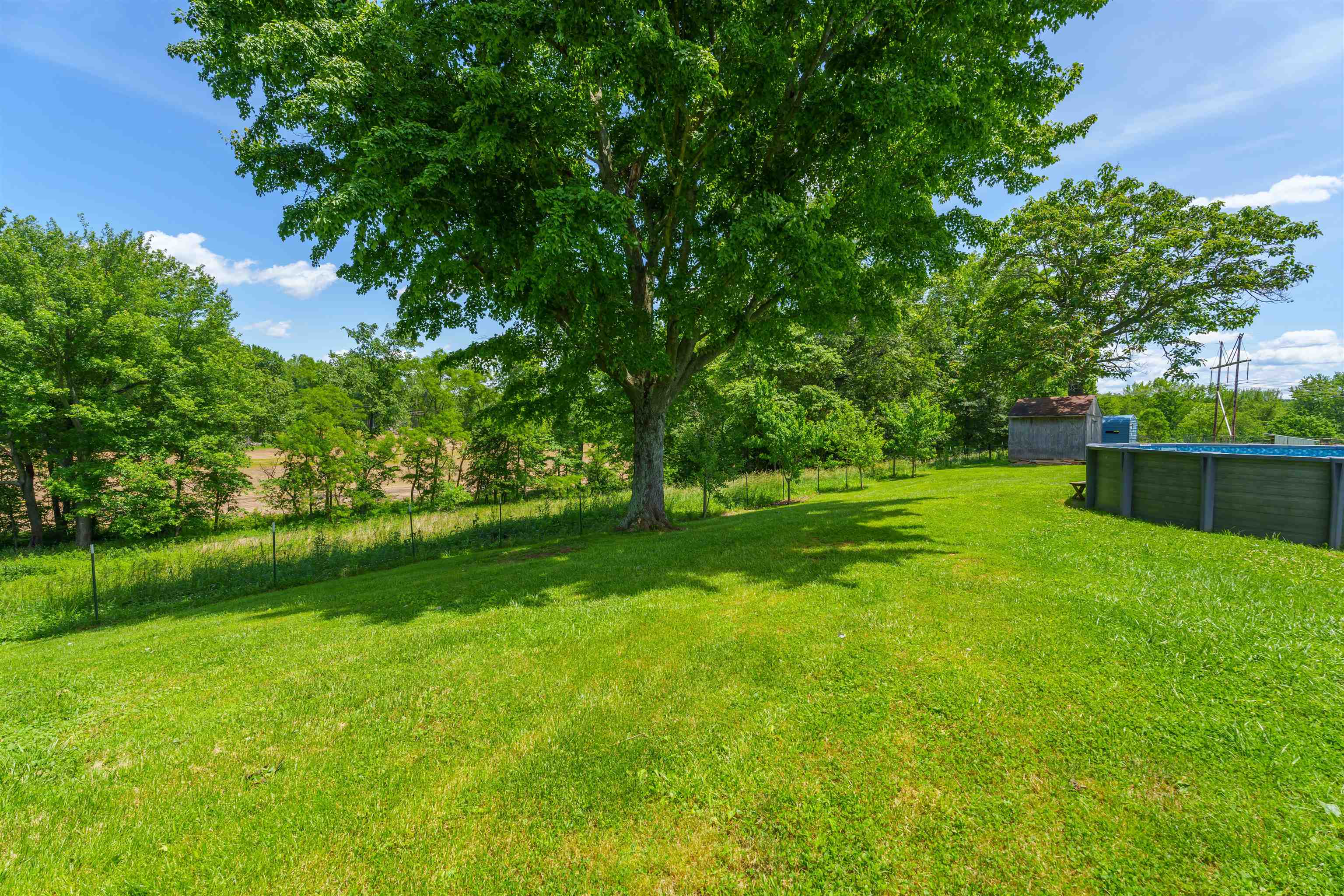 8757 Knottsville Mt Zion Road, Philpot, Kentucky 42366, 3 Bedrooms Bedrooms, ,2 BathroomsBathrooms,Single Family Residence,For Sale,Knottsville Mt Zion Road,89751