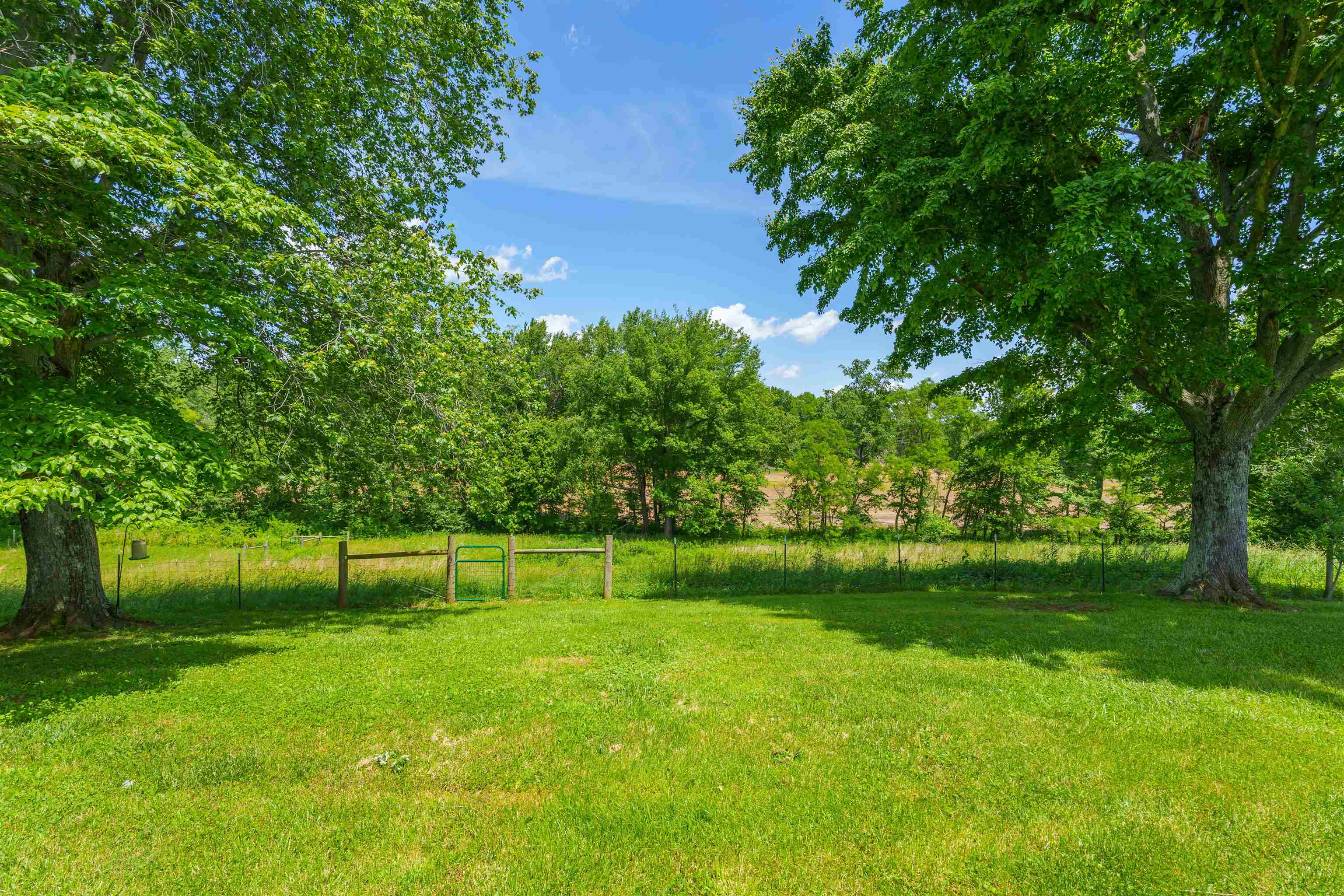 8757 Knottsville Mt Zion Road, Philpot, Kentucky 42366, 3 Bedrooms Bedrooms, ,2 BathroomsBathrooms,Single Family Residence,For Sale,Knottsville Mt Zion Road,89751