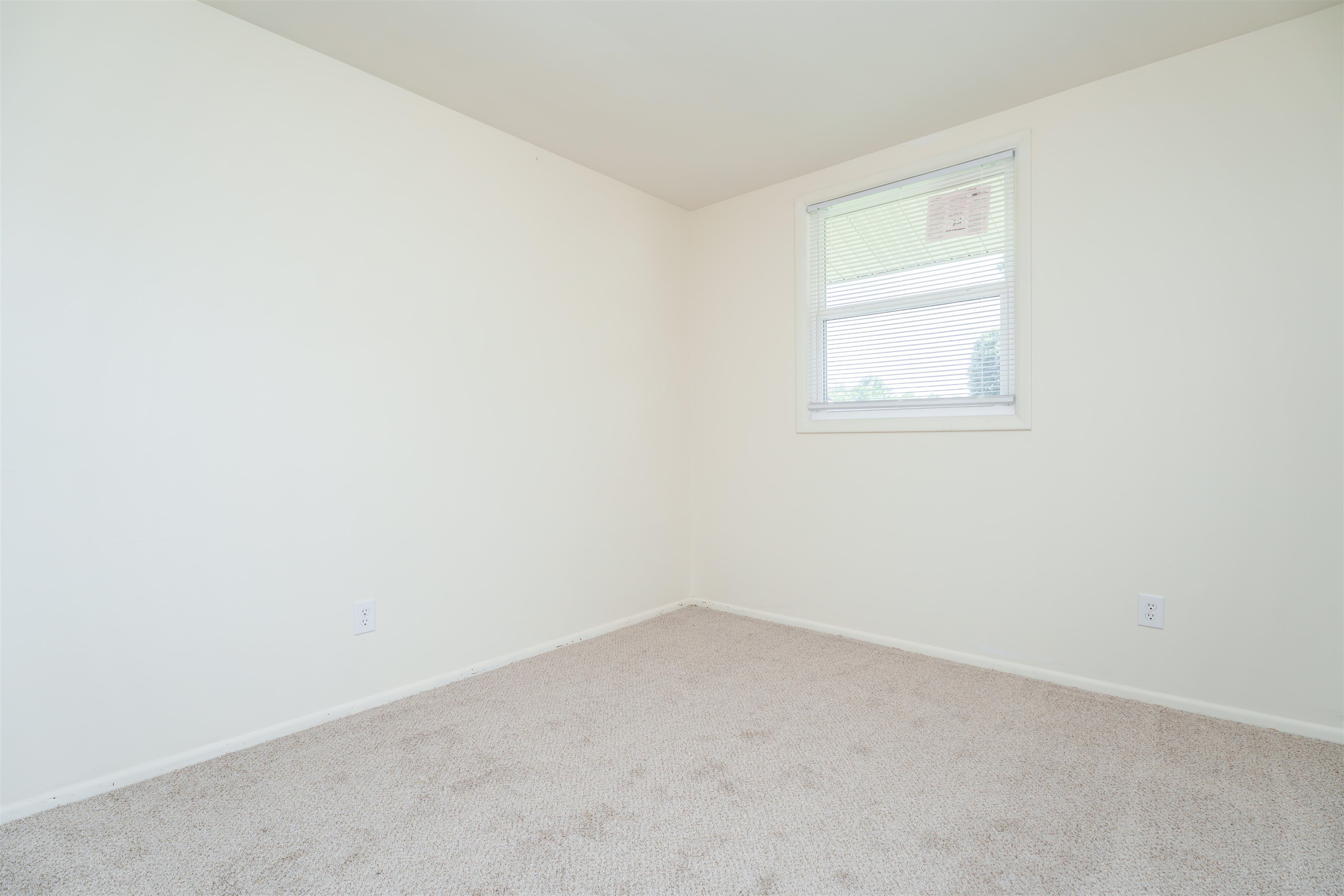 103 E Legion Blvd, Owensboro, Kentucky 42301, 3 Bedrooms Bedrooms, ,1 BathroomBathrooms,Single Family Residence,For Sale,E Legion Blvd,89755