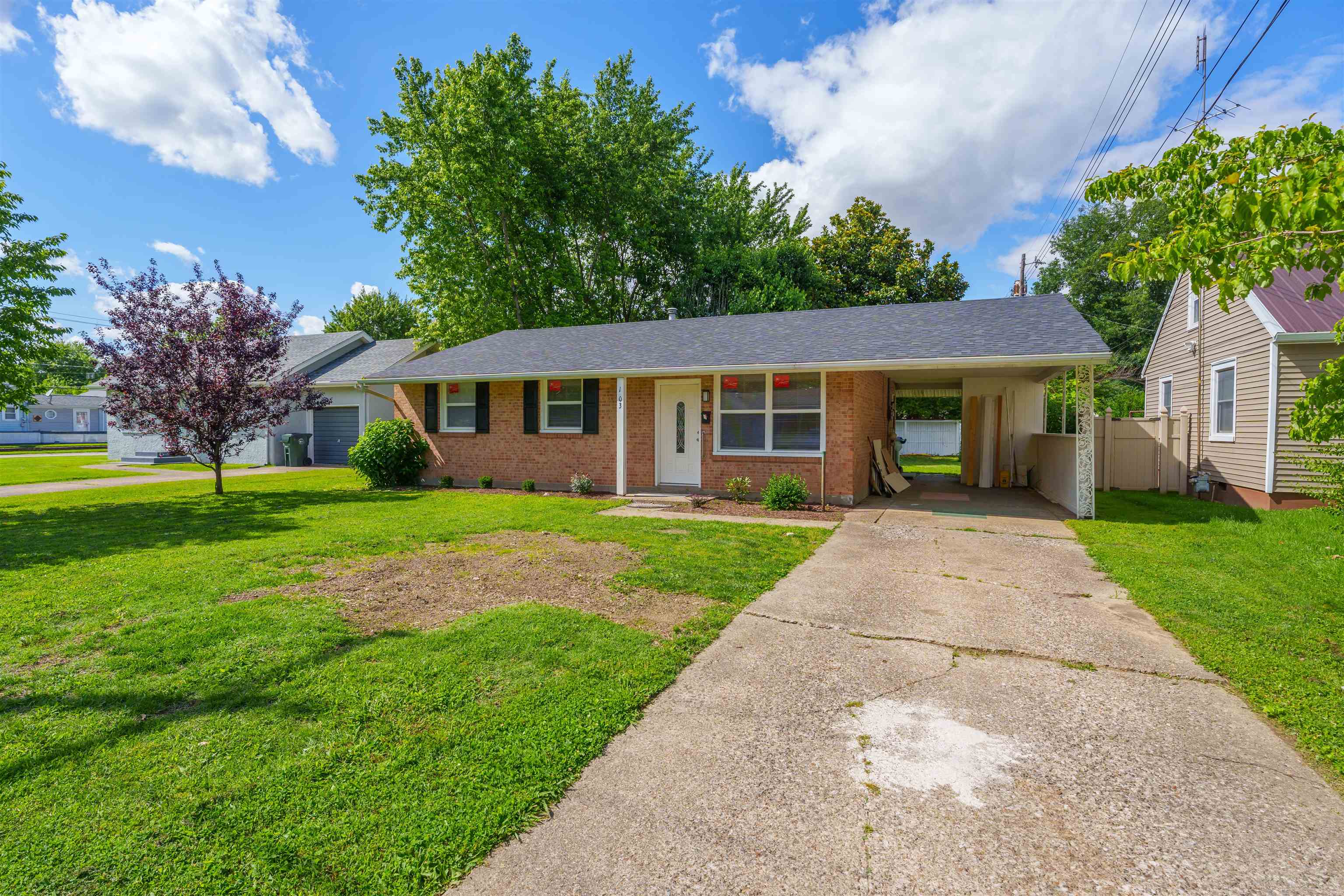 103 E Legion Blvd, Owensboro, Kentucky 42301, 3 Bedrooms Bedrooms, ,1 BathroomBathrooms,Single Family Residence,For Sale,E Legion Blvd,89755
