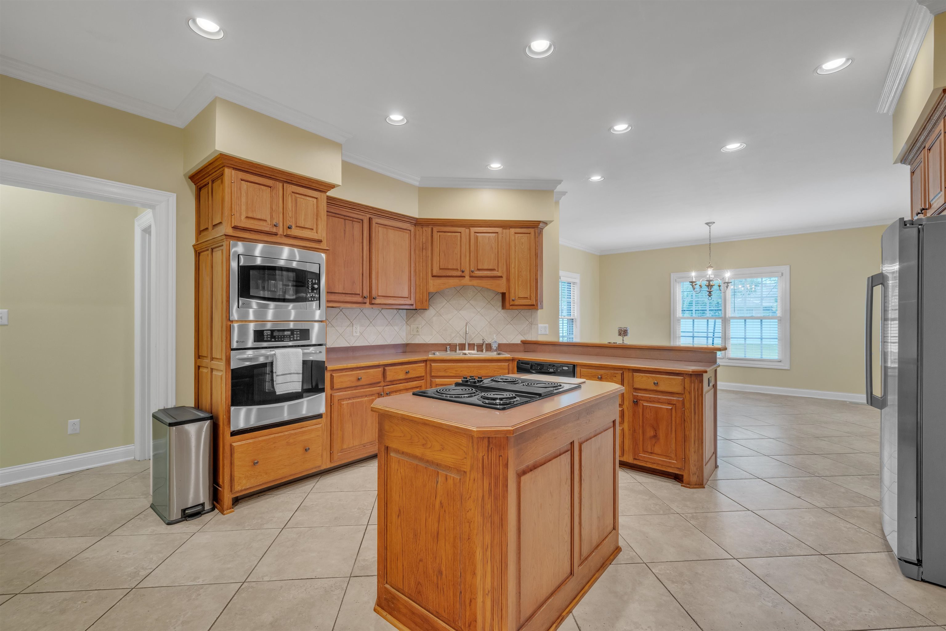4127 Golden Maple, Owensboro, Kentucky 42303, 4 Bedrooms Bedrooms, ,2 BathroomsBathrooms,Single Family Residence,For Sale,Golden Maple,89757