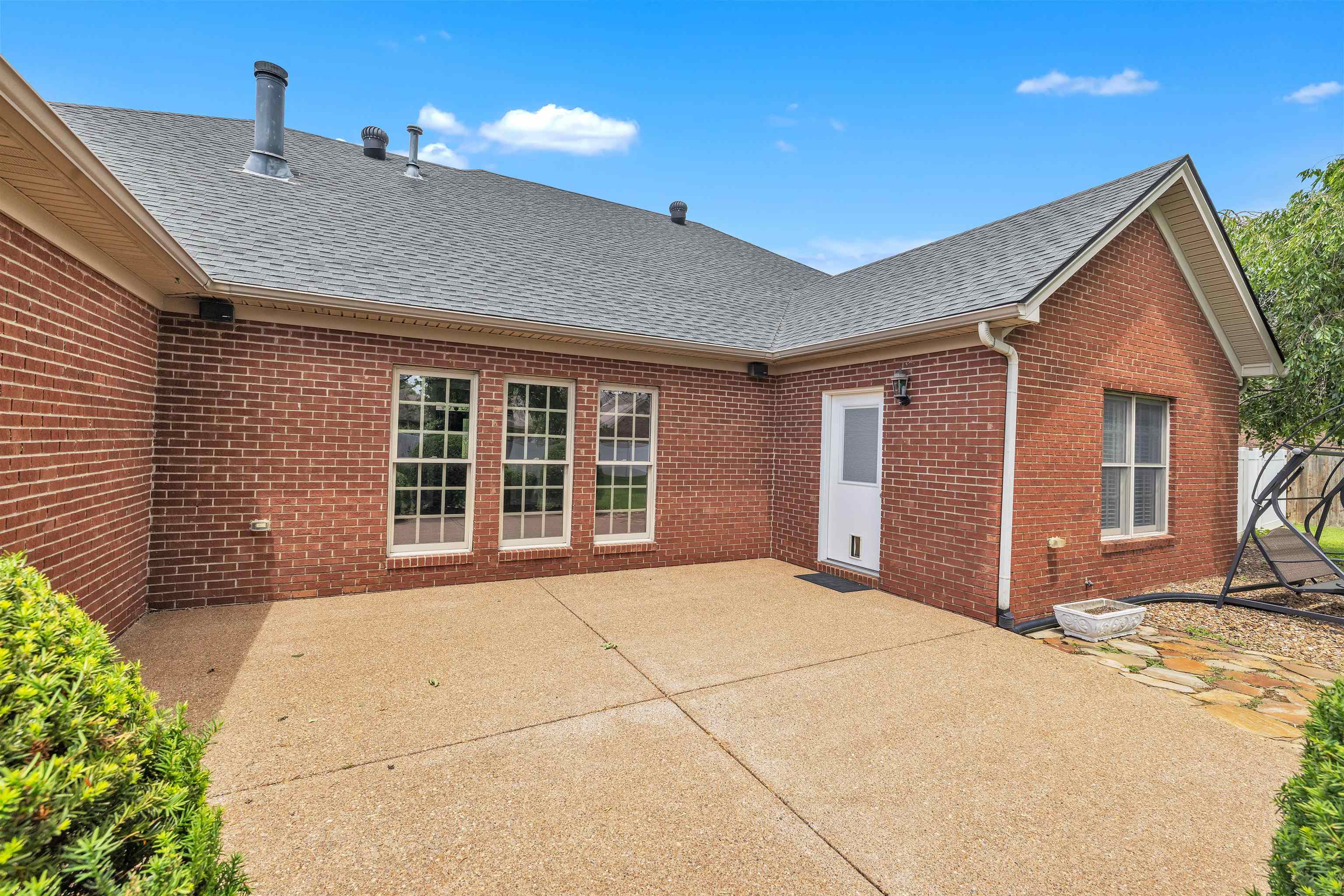 4127 Golden Maple, Owensboro, Kentucky 42303, 4 Bedrooms Bedrooms, ,2 BathroomsBathrooms,Single Family Residence,For Sale,Golden Maple,89757