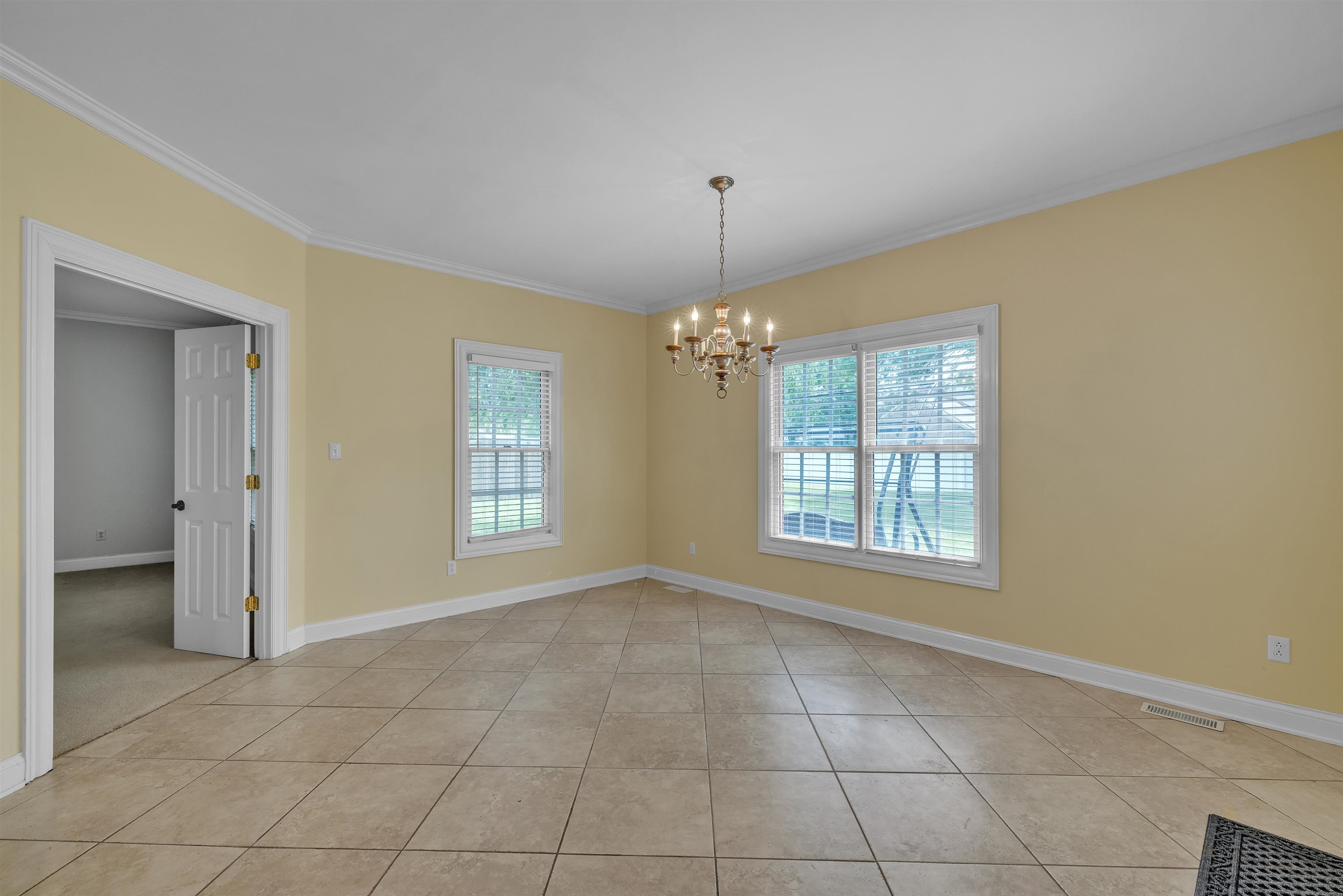 4127 Golden Maple, Owensboro, Kentucky 42303, 4 Bedrooms Bedrooms, ,2 BathroomsBathrooms,Single Family Residence,For Sale,Golden Maple,89757