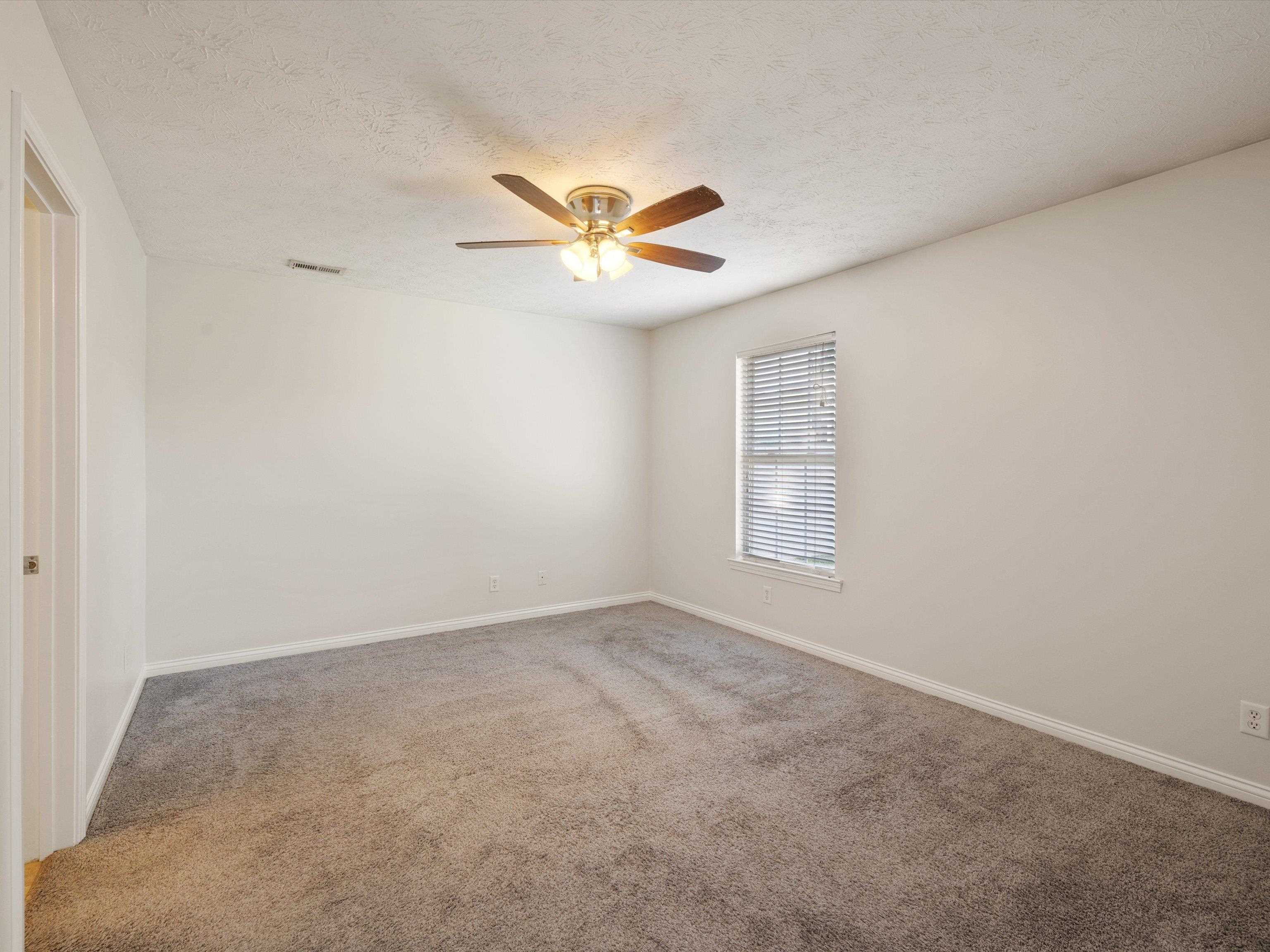 3104 Avenue of the Parks, Owensboro, Kentucky 42303, 3 Bedrooms Bedrooms, ,2 BathroomsBathrooms,Ranch,For Sale,Avenue of the Parks,89758