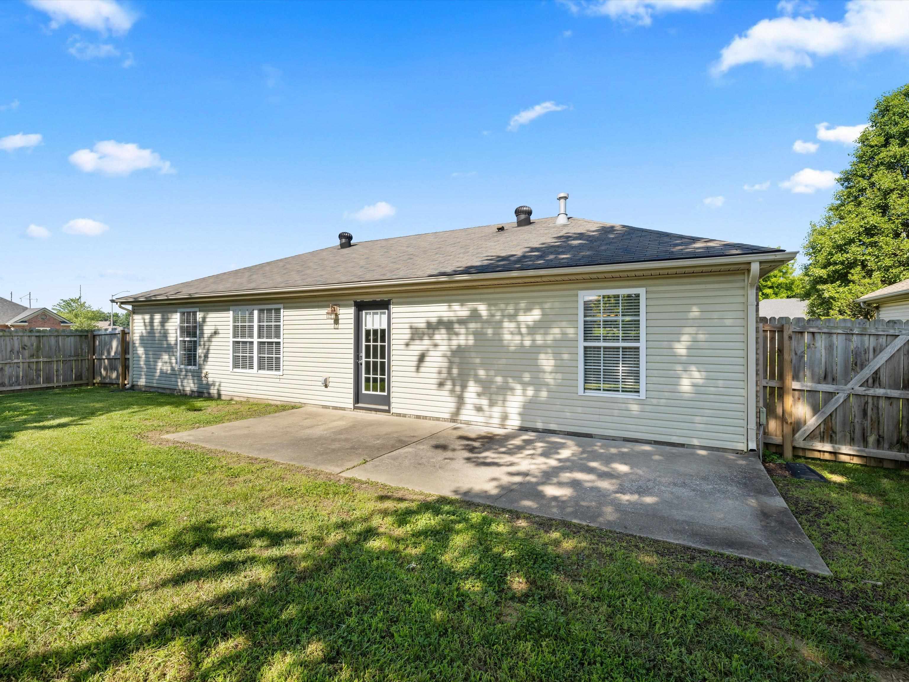 3104 Avenue of the Parks, Owensboro, Kentucky 42303, 3 Bedrooms Bedrooms, ,2 BathroomsBathrooms,Ranch,For Sale,Avenue of the Parks,89758