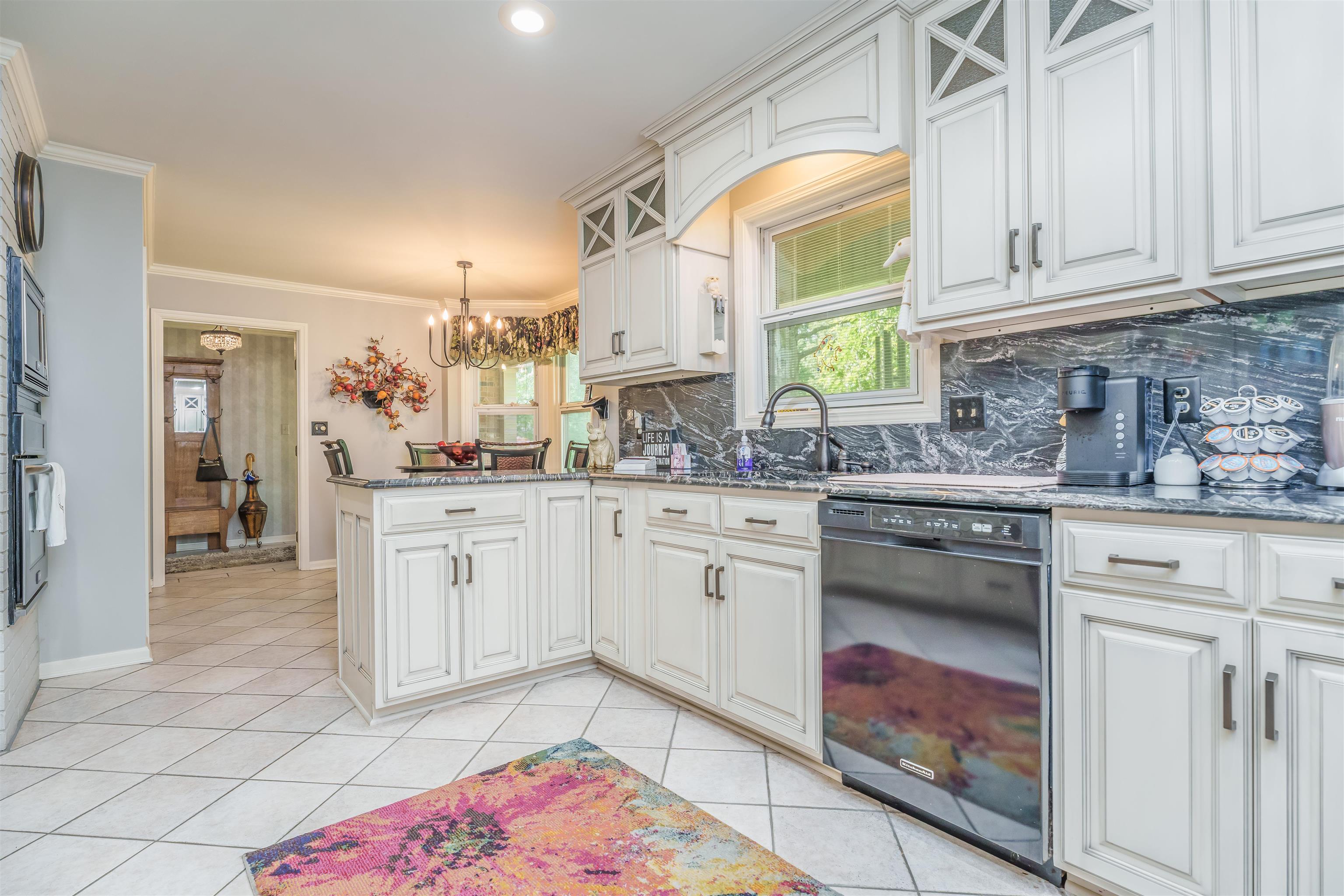 2333 Crescent Hill Drive, Owensboro, Kentucky 42303, 4 Bedrooms Bedrooms, ,3 BathroomsBathrooms,Single Family Residence,For Sale,Crescent Hill Drive,89760