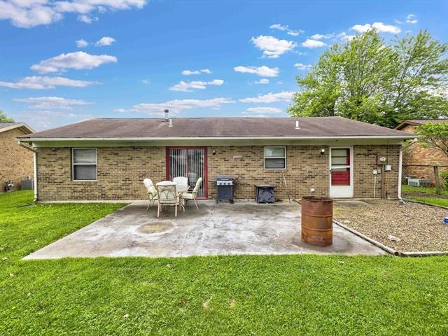 3319 Old Mill Ln., Owensboro, Kentucky 42303, 3 Bedrooms Bedrooms, ,1 BathroomBathrooms,Single Family Residence,For Sale,Old Mill Ln.,89764