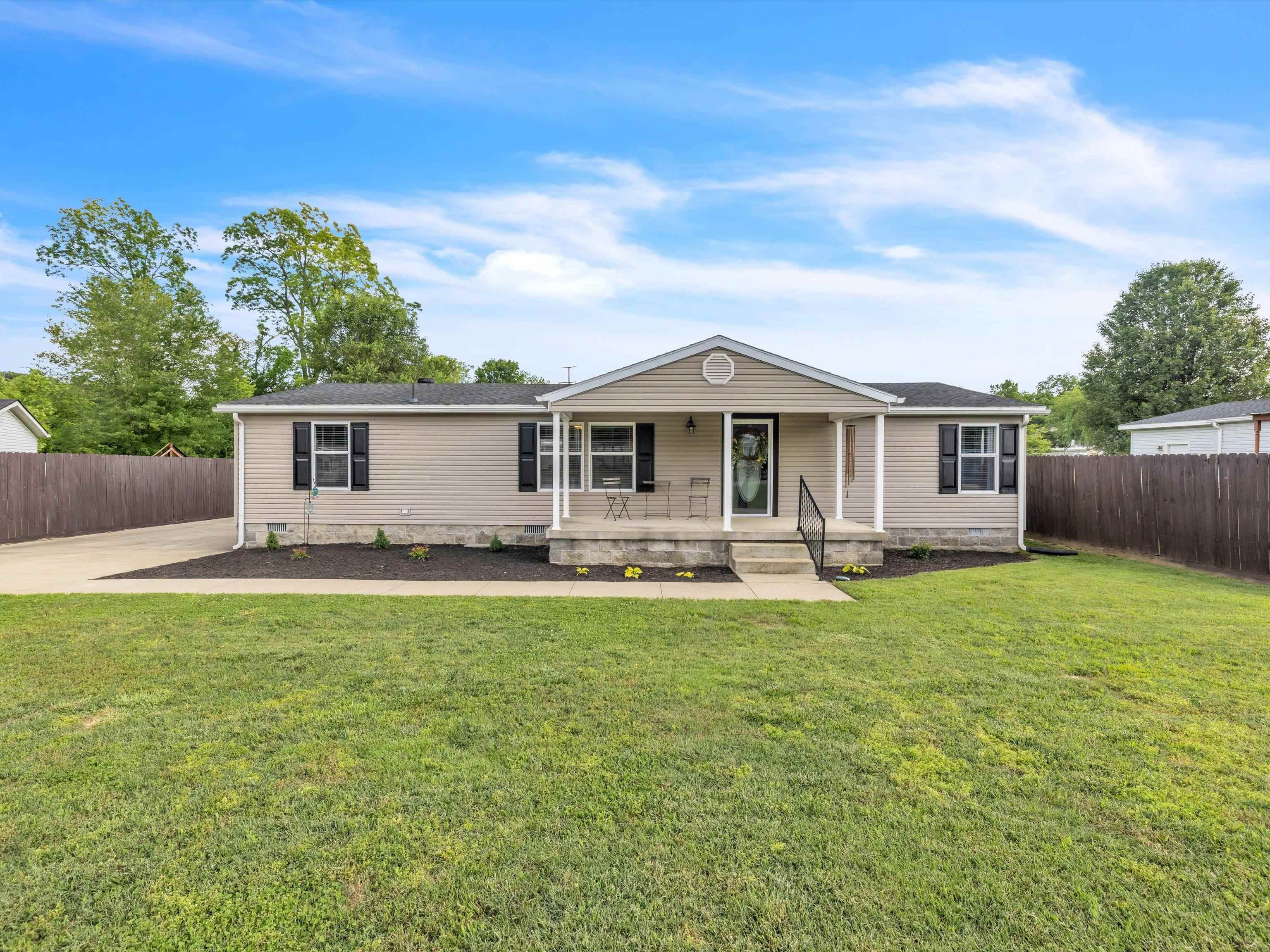 4066 Silent Doe Crossing, Owensboro, Kentucky 42301, 3 Bedrooms Bedrooms, ,2 BathroomsBathrooms,Single Family Residence,For Sale,Silent Doe Crossing,89765
