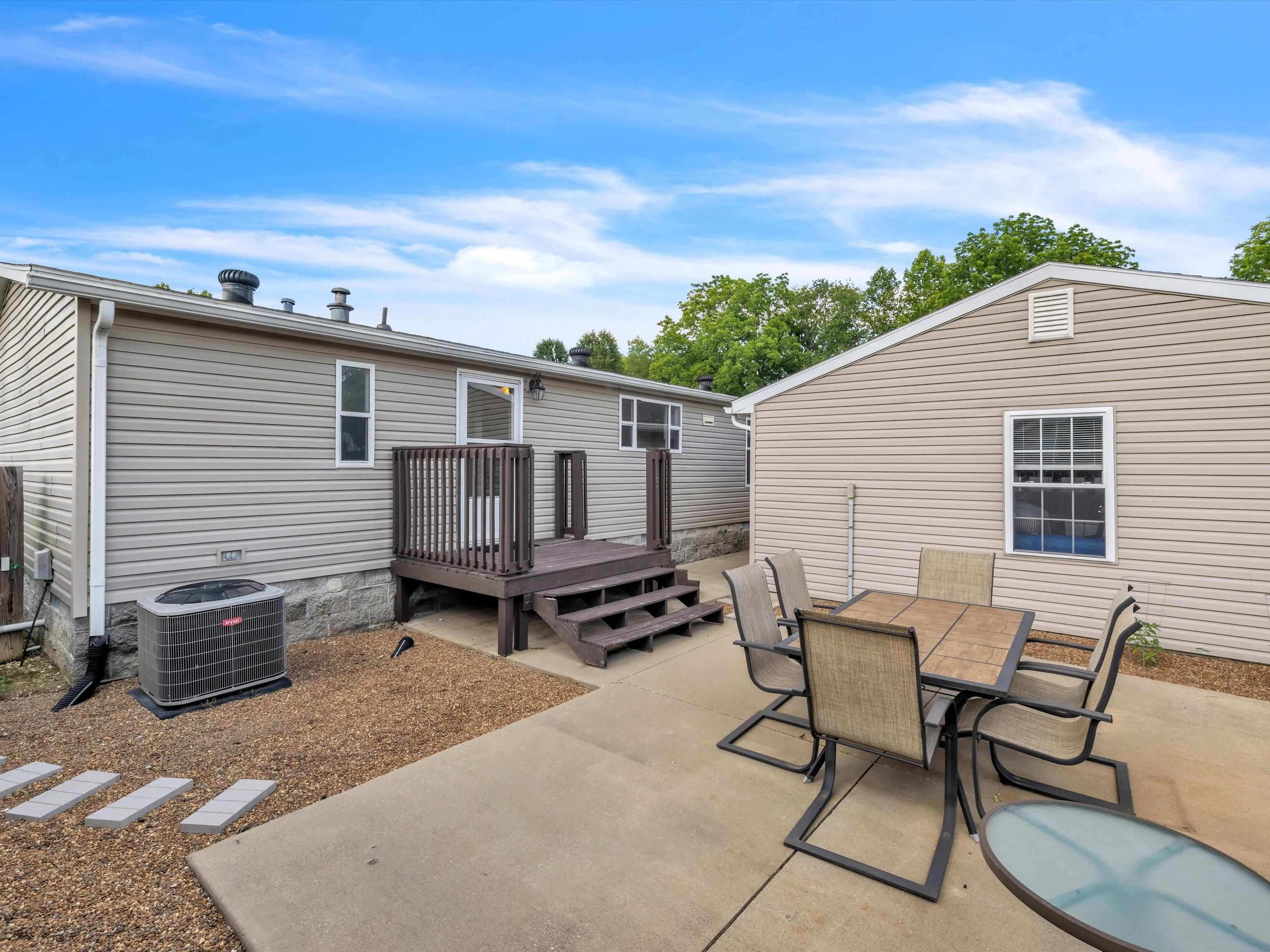 4066 Silent Doe Crossing, Owensboro, Kentucky 42301, 3 Bedrooms Bedrooms, ,2 BathroomsBathrooms,Single Family Residence,For Sale,Silent Doe Crossing,89765