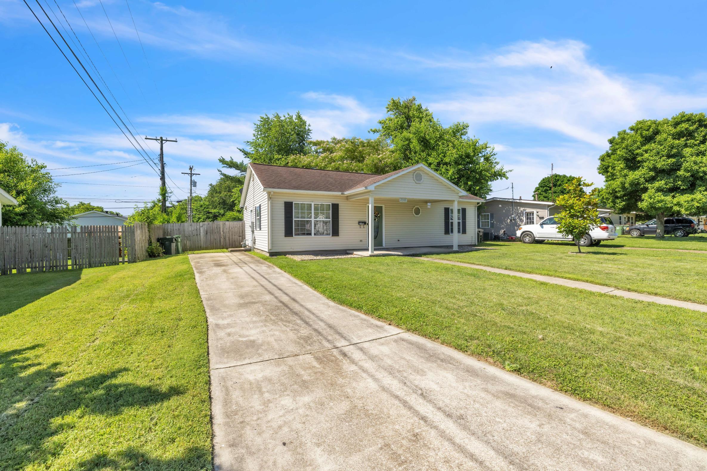 2548 w 6th st, Owensboro, Kentucky 42301, 3 Bedrooms Bedrooms, ,2 BathroomsBathrooms,Ranch,For Sale,w 6th st,89766
