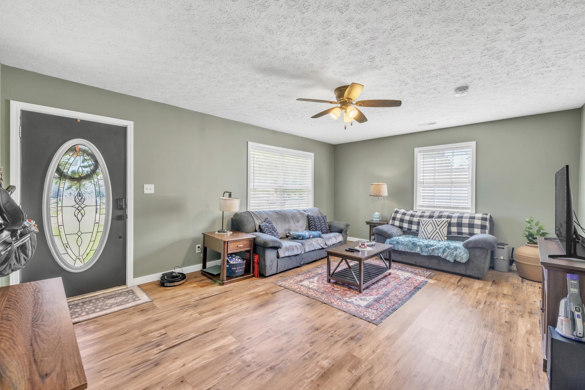 2548 w 6th st, Owensboro, Kentucky 42301, 3 Bedrooms Bedrooms, ,2 BathroomsBathrooms,Ranch,For Sale,w 6th st,89766