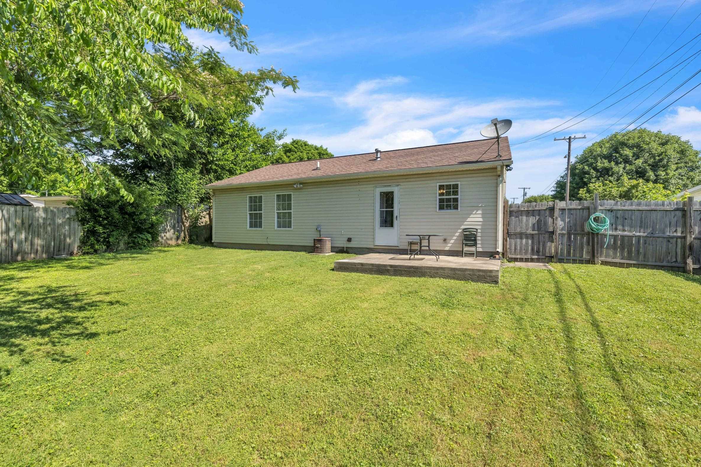 2548 w 6th st, Owensboro, Kentucky 42301, 3 Bedrooms Bedrooms, ,2 BathroomsBathrooms,Ranch,For Sale,w 6th st,89766