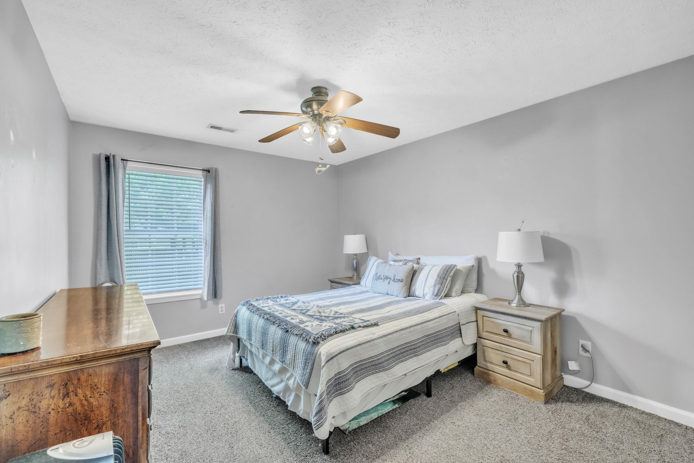 2548 w 6th st, Owensboro, Kentucky 42301, 3 Bedrooms Bedrooms, ,2 BathroomsBathrooms,Ranch,For Sale,w 6th st,89766