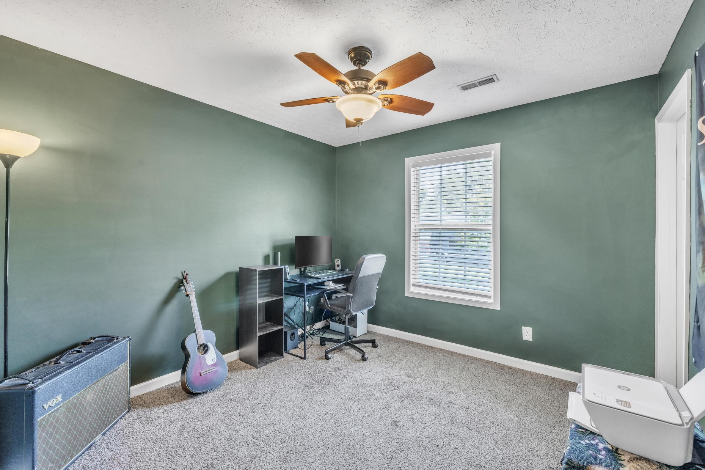 2548 w 6th st, Owensboro, Kentucky 42301, 3 Bedrooms Bedrooms, ,2 BathroomsBathrooms,Ranch,For Sale,w 6th st,89766