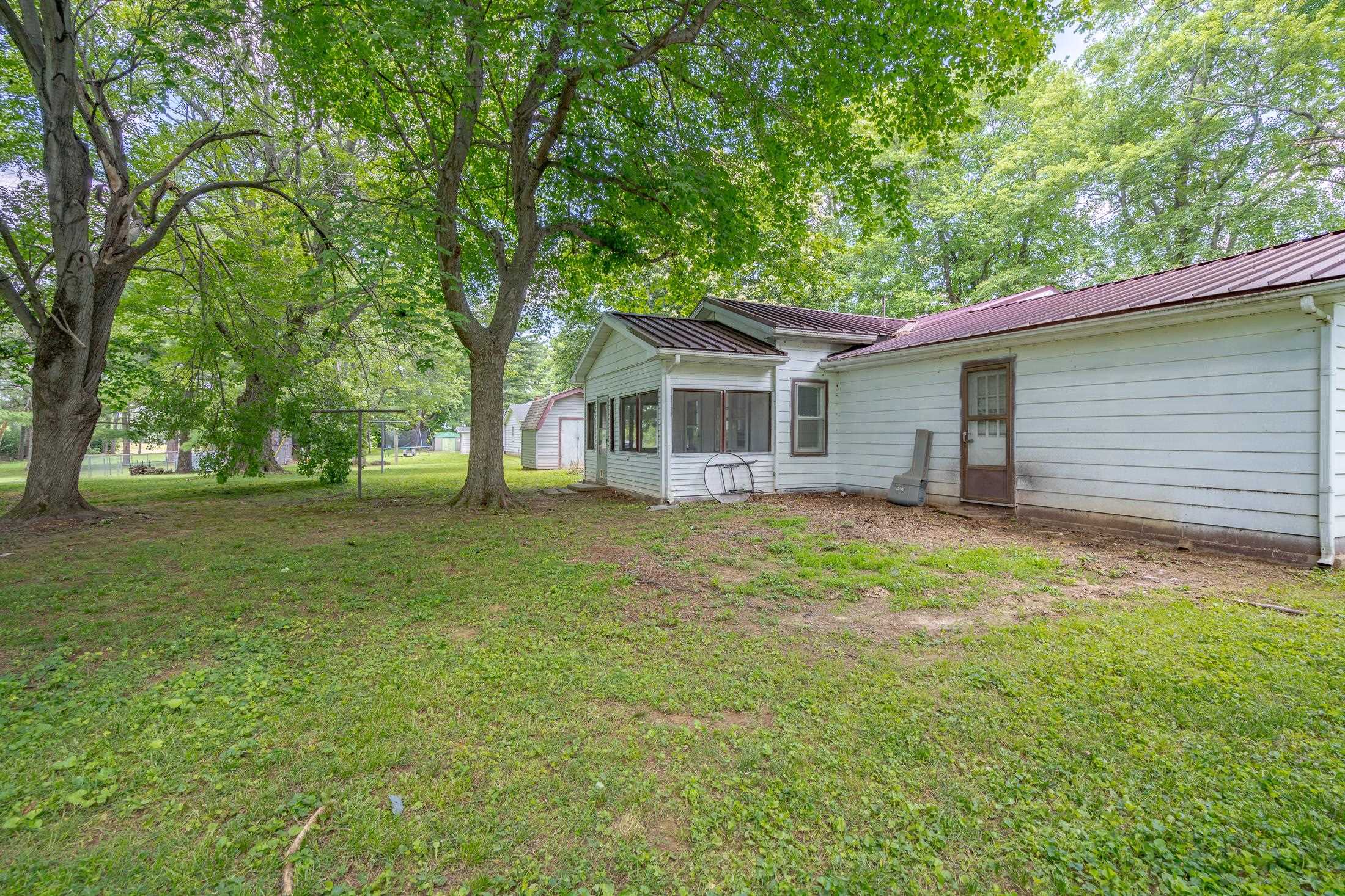 9687 HWY 1078, Henderson, Kentucky 42420, 3 Bedrooms Bedrooms, ,1 BathroomBathrooms,Single Family Residence,For Sale,HWY 1078,89769