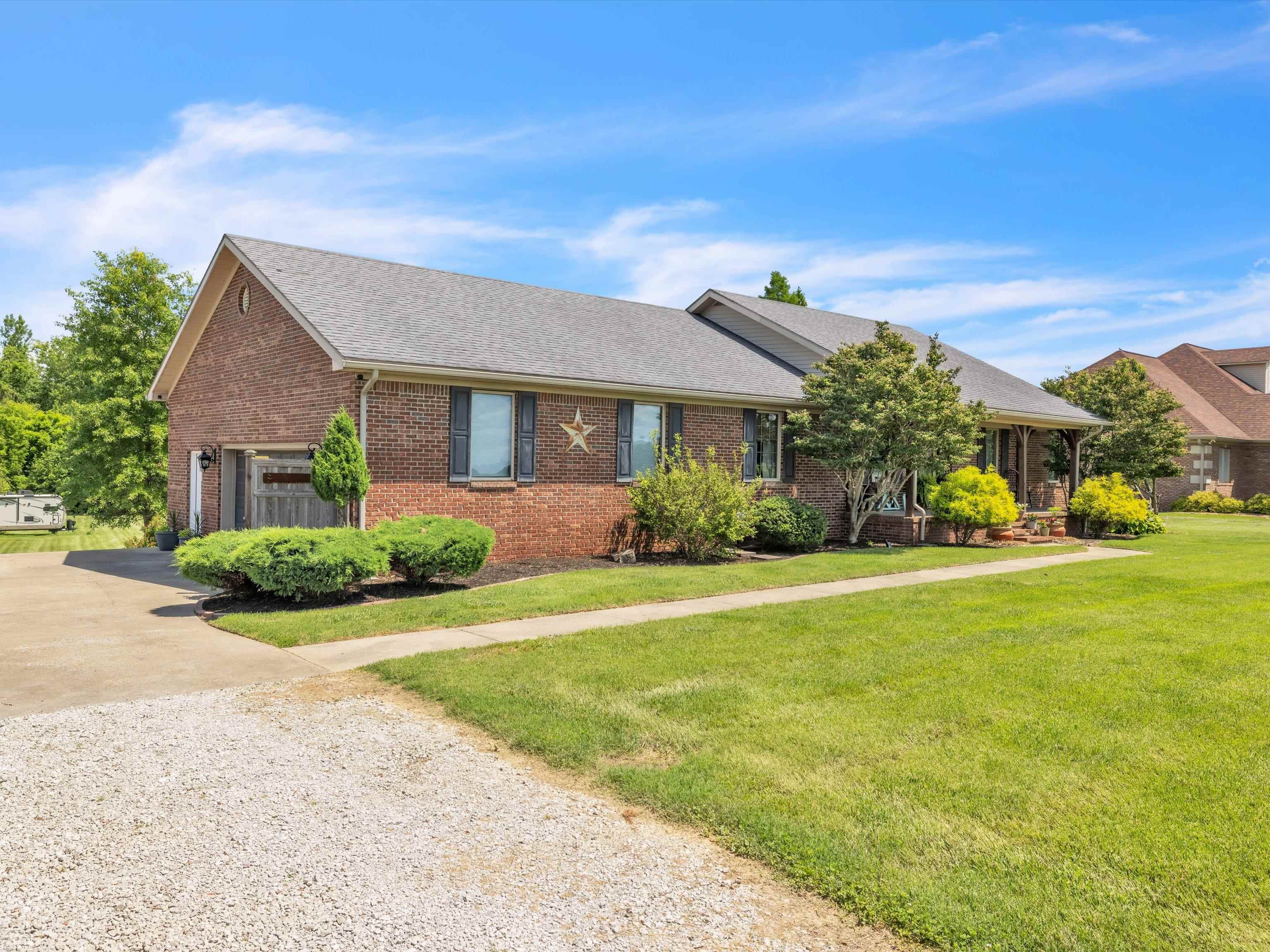 8567 HWY 456, Owensboro, Kentucky 42301-9529, 4 Bedrooms Bedrooms, ,3 BathroomsBathrooms,Single Family Residence,For Sale,HWY 456,89773
