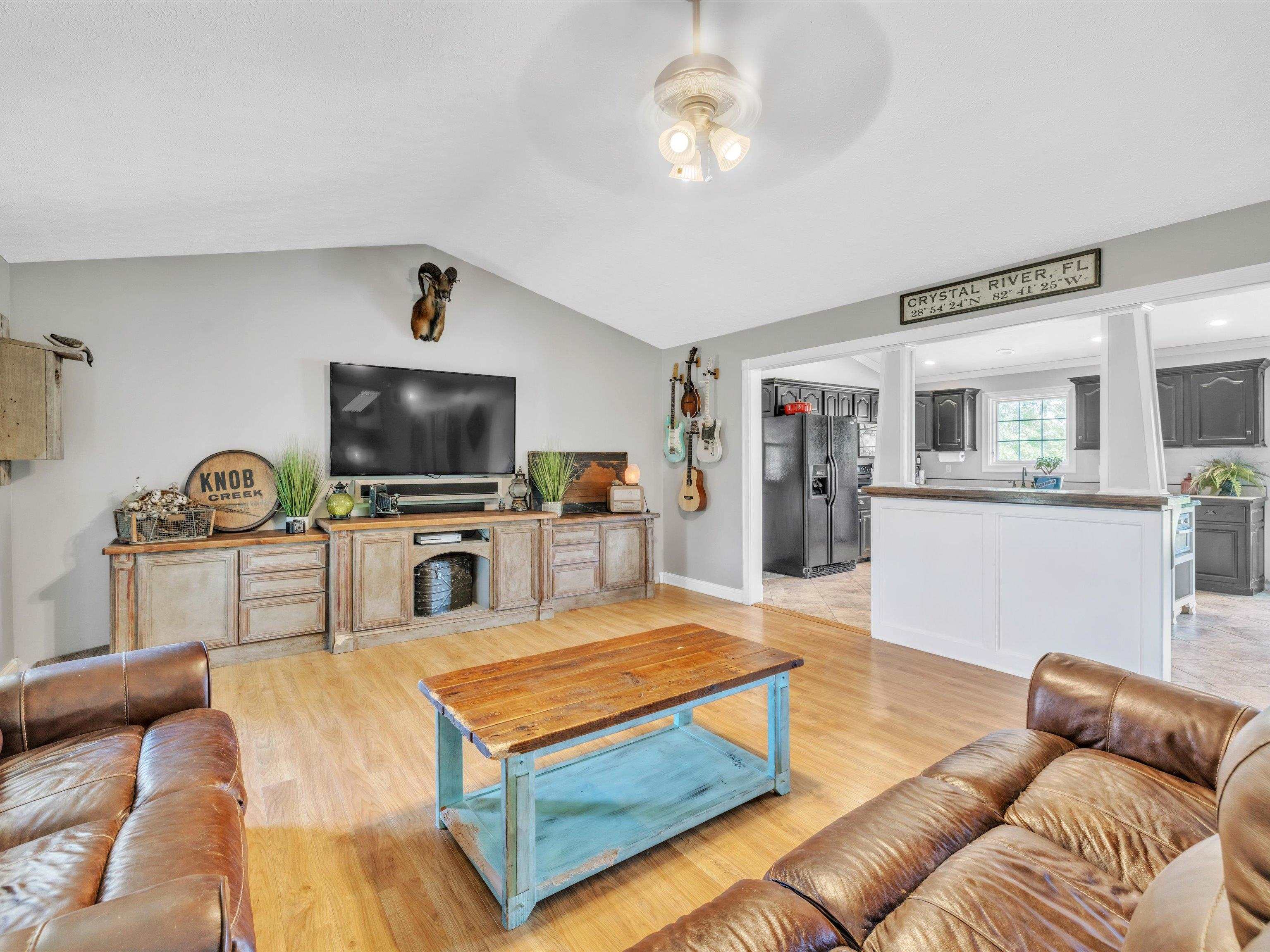 8567 HWY 456, Owensboro, Kentucky 42301-9529, 4 Bedrooms Bedrooms, ,3 BathroomsBathrooms,Single Family Residence,For Sale,HWY 456,89773