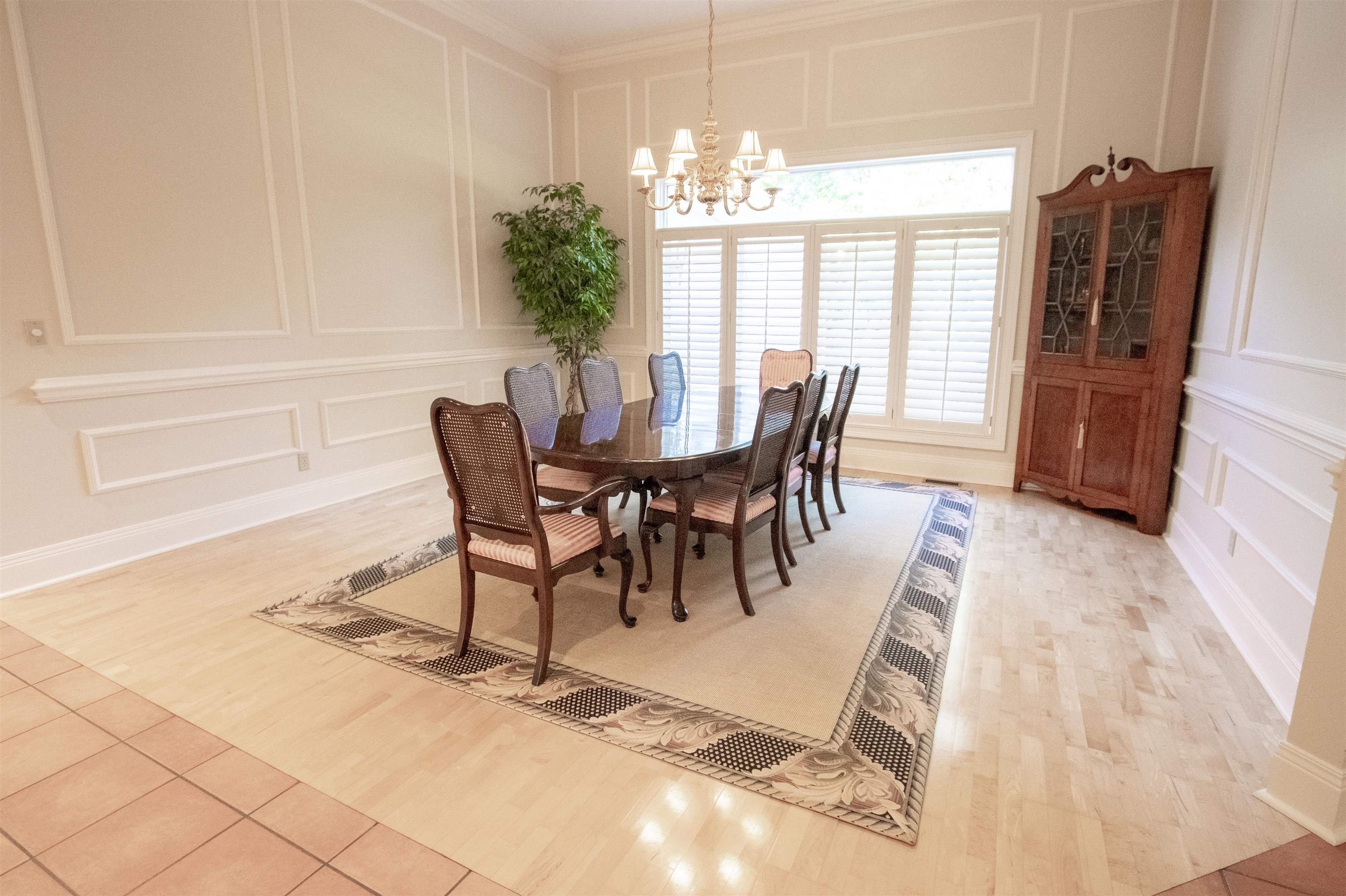 6615 Kingston Dr, Owensboro, Kentucky 42303, 3 Bedrooms Bedrooms, ,2 BathroomsBathrooms,Single Family Residence,For Sale,Kingston Dr,89774