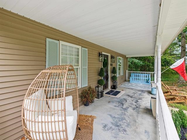 1112 Spring Shore Lane, Falls of Rough, Kentucky 40119, 3 Bedrooms Bedrooms, ,2 BathroomsBathrooms,Single Family Residence,For Sale,Spring Shore Lane,89776