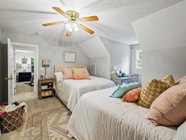 1112 Spring Shore Lane, Falls of Rough, Kentucky 40119, 3 Bedrooms Bedrooms, ,2 BathroomsBathrooms,Single Family Residence,For Sale,Spring Shore Lane,89776