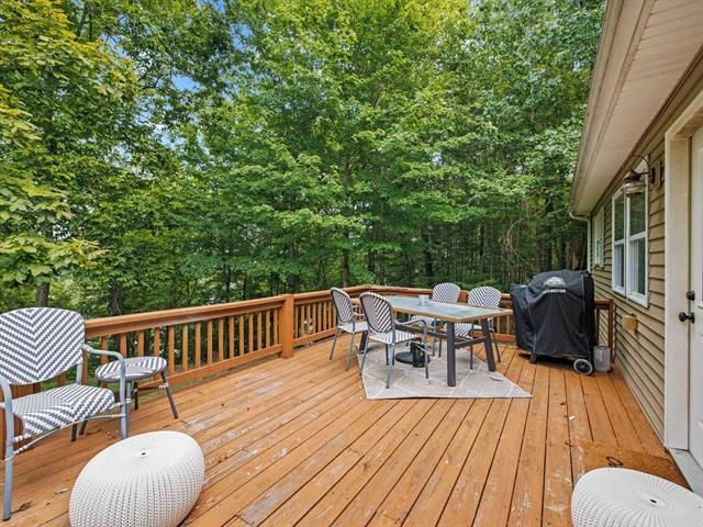 1112 Spring Shore Lane, Falls of Rough, Kentucky 40119, 3 Bedrooms Bedrooms, ,2 BathroomsBathrooms,Single Family Residence,For Sale,Spring Shore Lane,89776