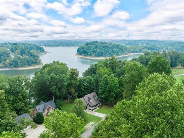 1112 Spring Shore Lane, Falls of Rough, Kentucky 40119, 3 Bedrooms Bedrooms, ,2 BathroomsBathrooms,Single Family Residence,For Sale,Spring Shore Lane,89776