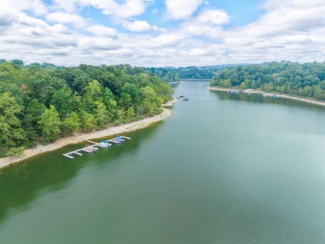 1112 Spring Shore Lane, Falls of Rough, Kentucky 40119, 3 Bedrooms Bedrooms, ,2 BathroomsBathrooms,Single Family Residence,For Sale,Spring Shore Lane,89776