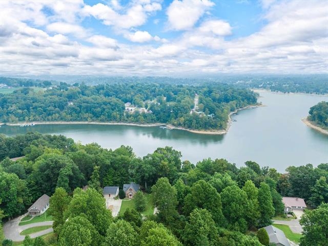 1112 Spring Shore Lane, Falls of Rough, Kentucky 40119, 3 Bedrooms Bedrooms, ,2 BathroomsBathrooms,Single Family Residence,For Sale,Spring Shore Lane,89776