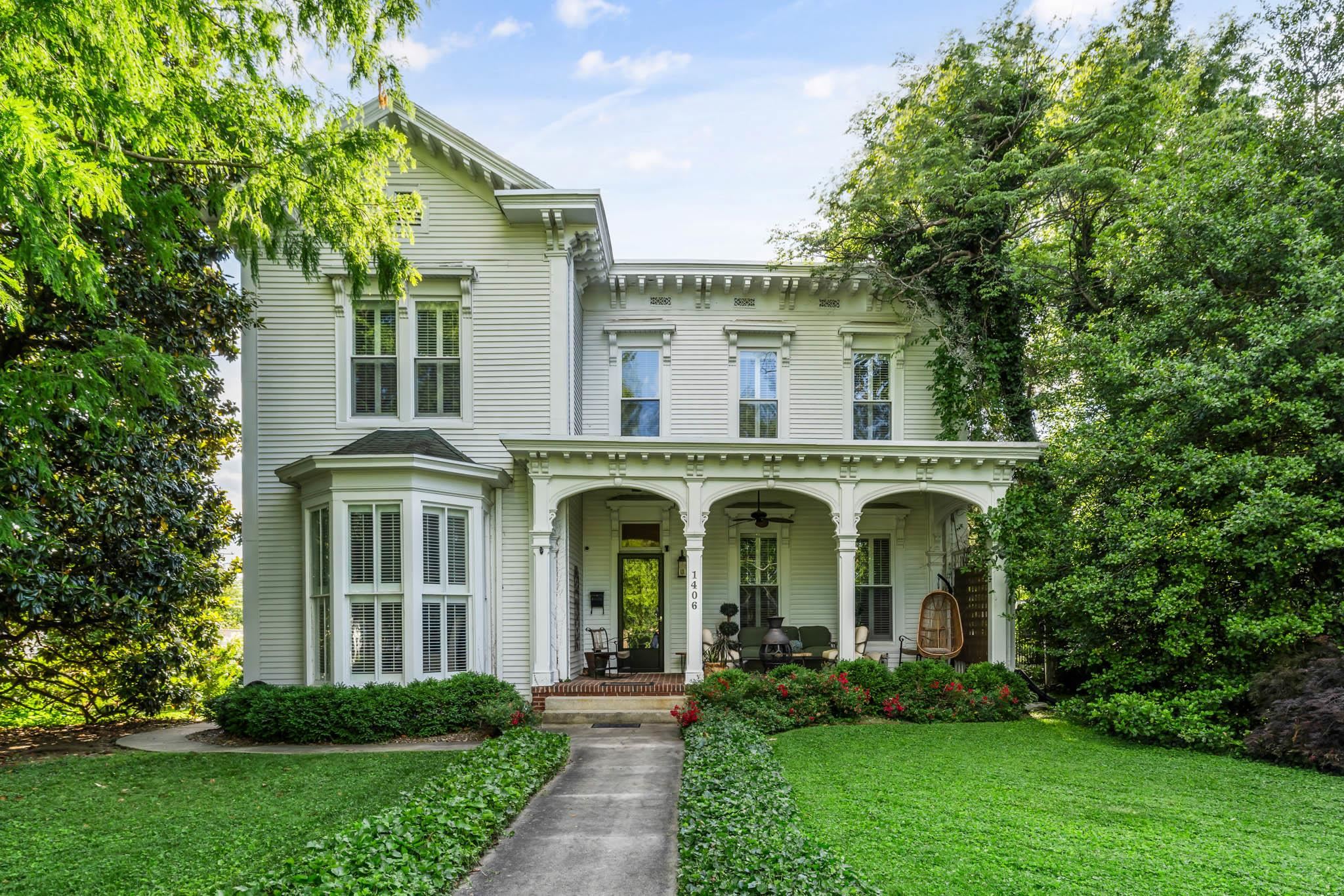 1406 Walnut Street, Owensboro, Kentucky 42301, 4 Bedrooms Bedrooms, ,2 BathroomsBathrooms,Single Family Residence,For Sale,Walnut Street,89777