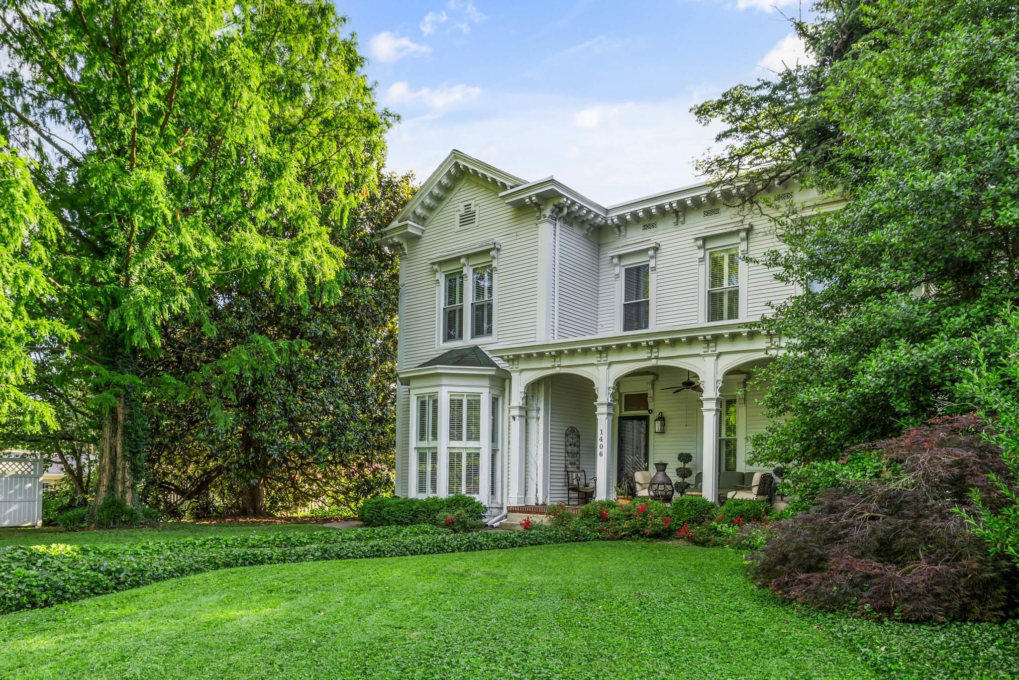 1406 Walnut Street, Owensboro, Kentucky 42301, 4 Bedrooms Bedrooms, ,2 BathroomsBathrooms,Single Family Residence,For Sale,Walnut Street,89777