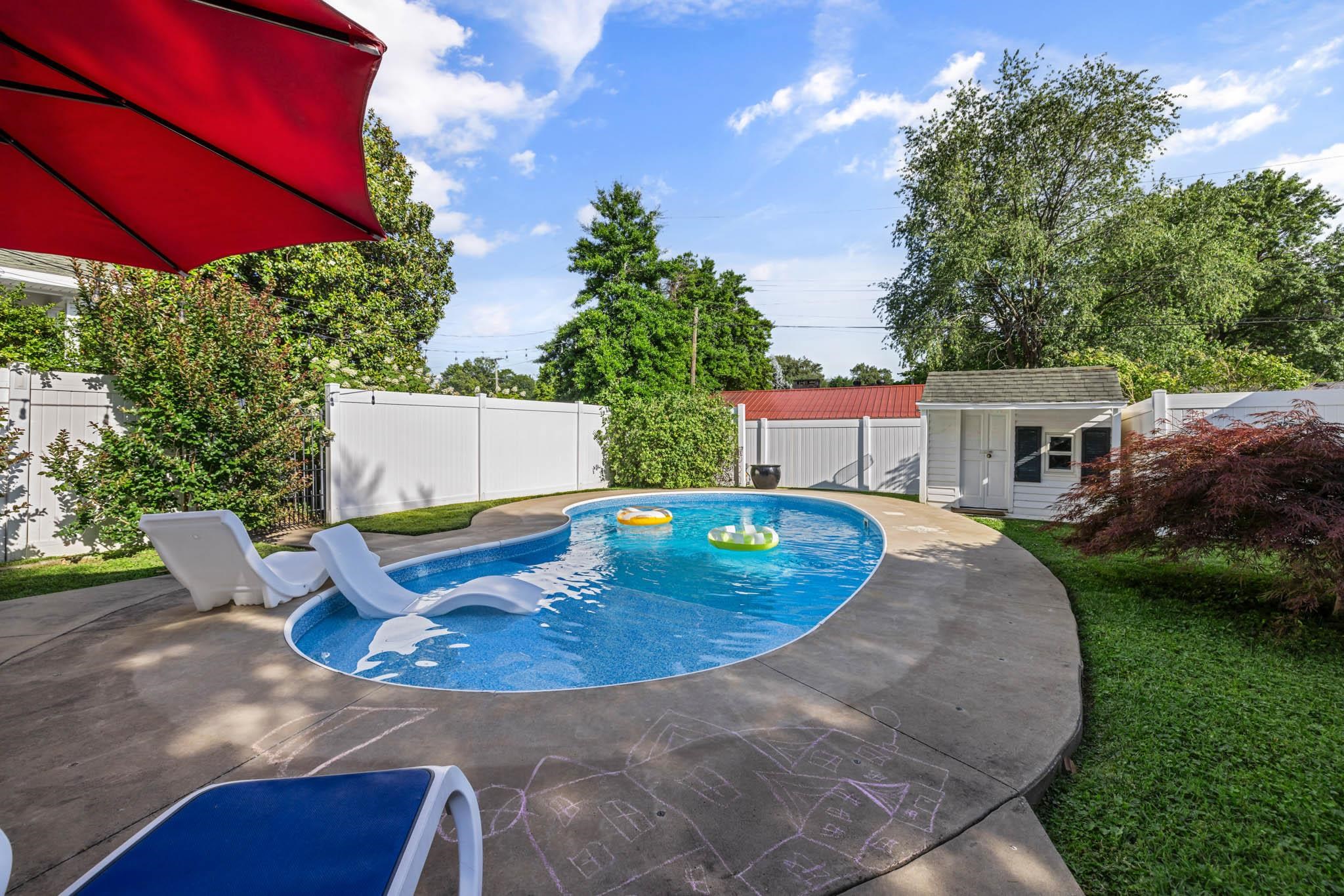 1406 Walnut Street, Owensboro, Kentucky 42301, 4 Bedrooms Bedrooms, ,2 BathroomsBathrooms,Single Family Residence,For Sale,Walnut Street,89777
