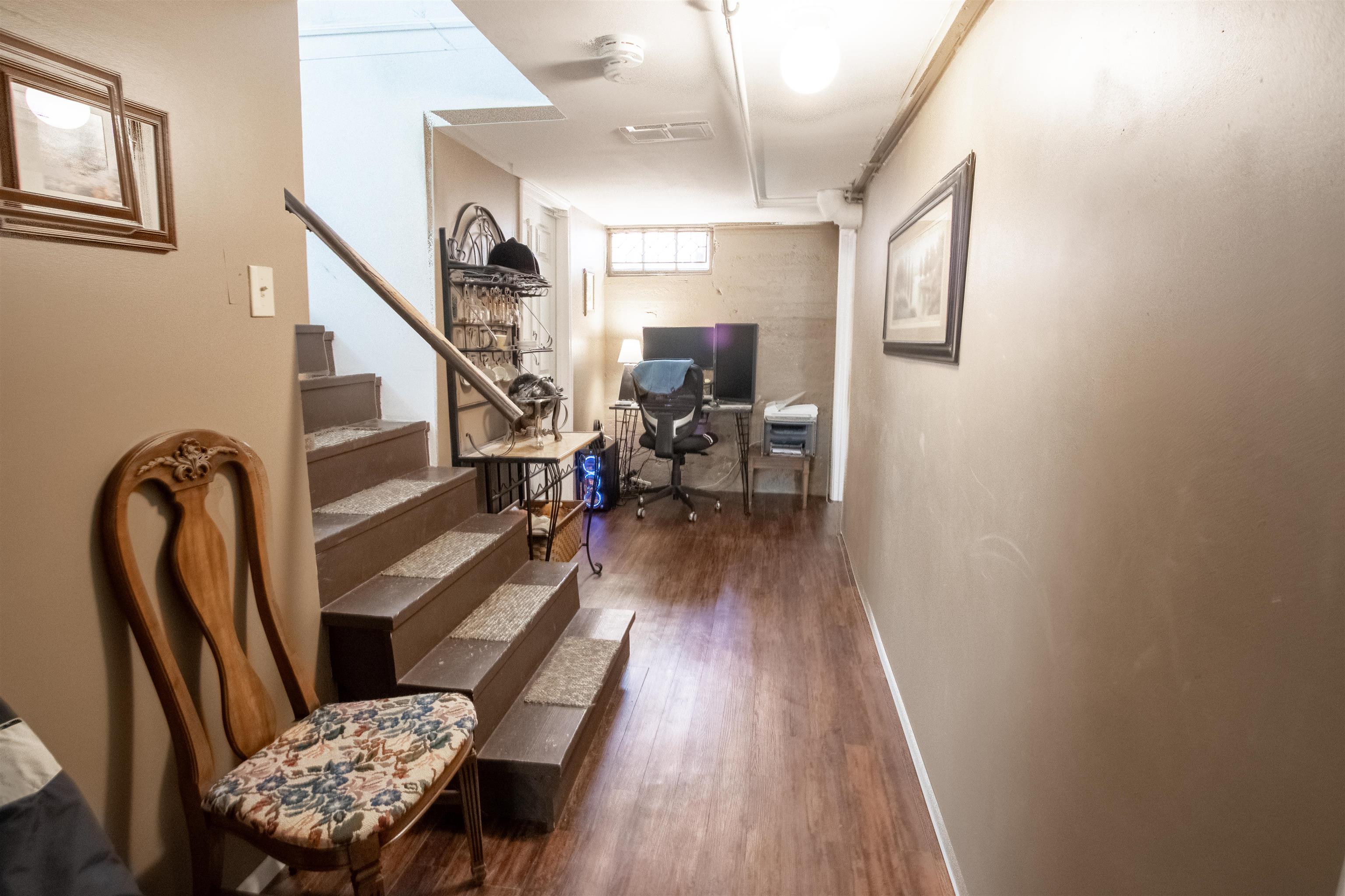 1634 Daviess Street, Owensboro, Kentucky 42303, 4 Bedrooms Bedrooms, ,1 BathroomBathrooms,Single Family Residence,For Sale,Daviess Street,89782