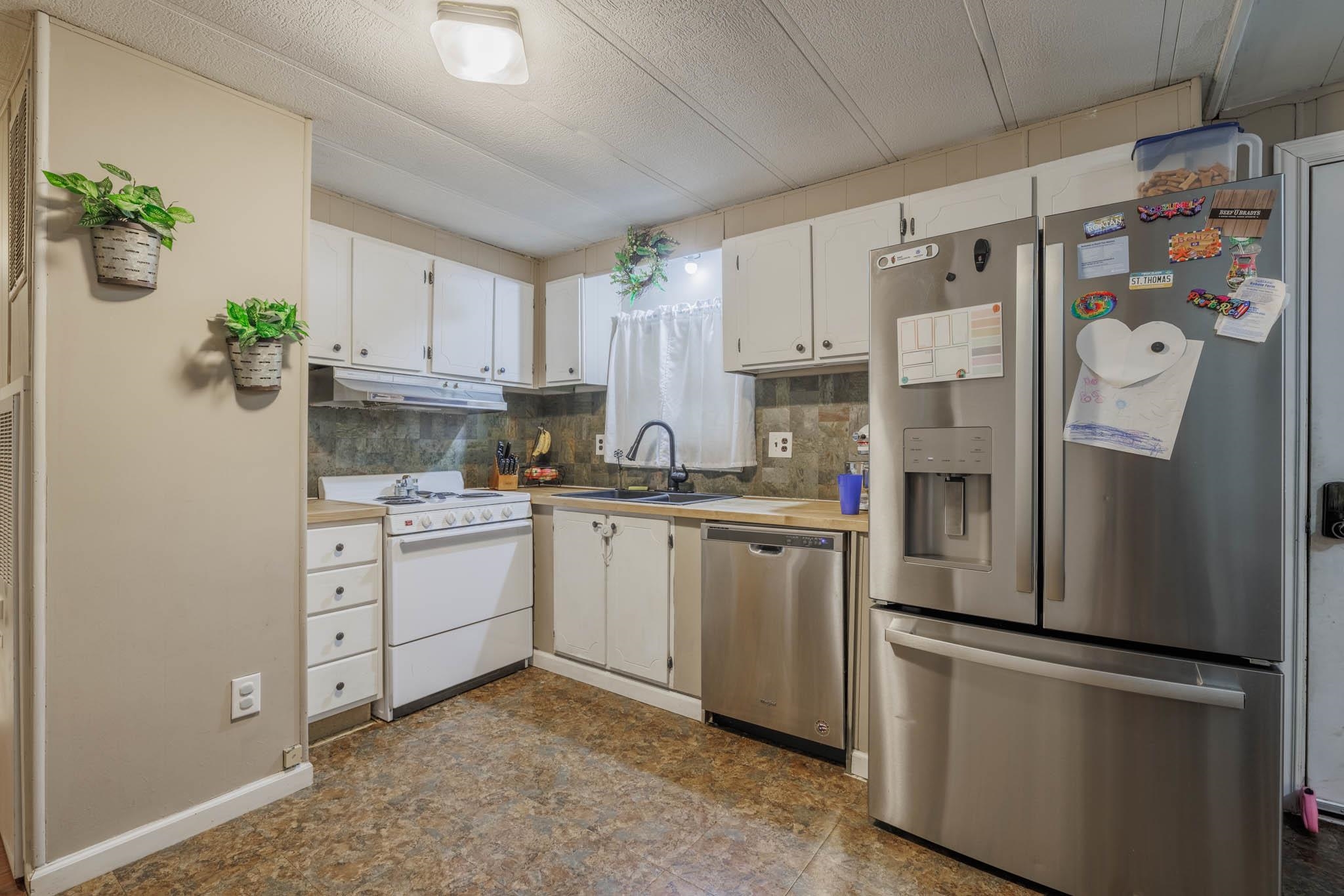 4324 Ridge Road, Philpot, Kentucky 42366, 3 Bedrooms Bedrooms, ,1 BathroomBathrooms,Manufactured Home,For Sale,Ridge Road,89784