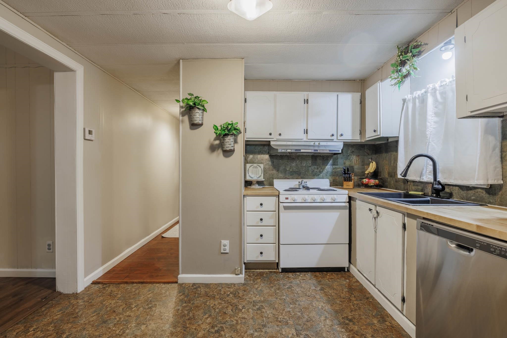 4324 Ridge Road, Philpot, Kentucky 42366, 3 Bedrooms Bedrooms, ,1 BathroomBathrooms,Manufactured Home,For Sale,Ridge Road,89784