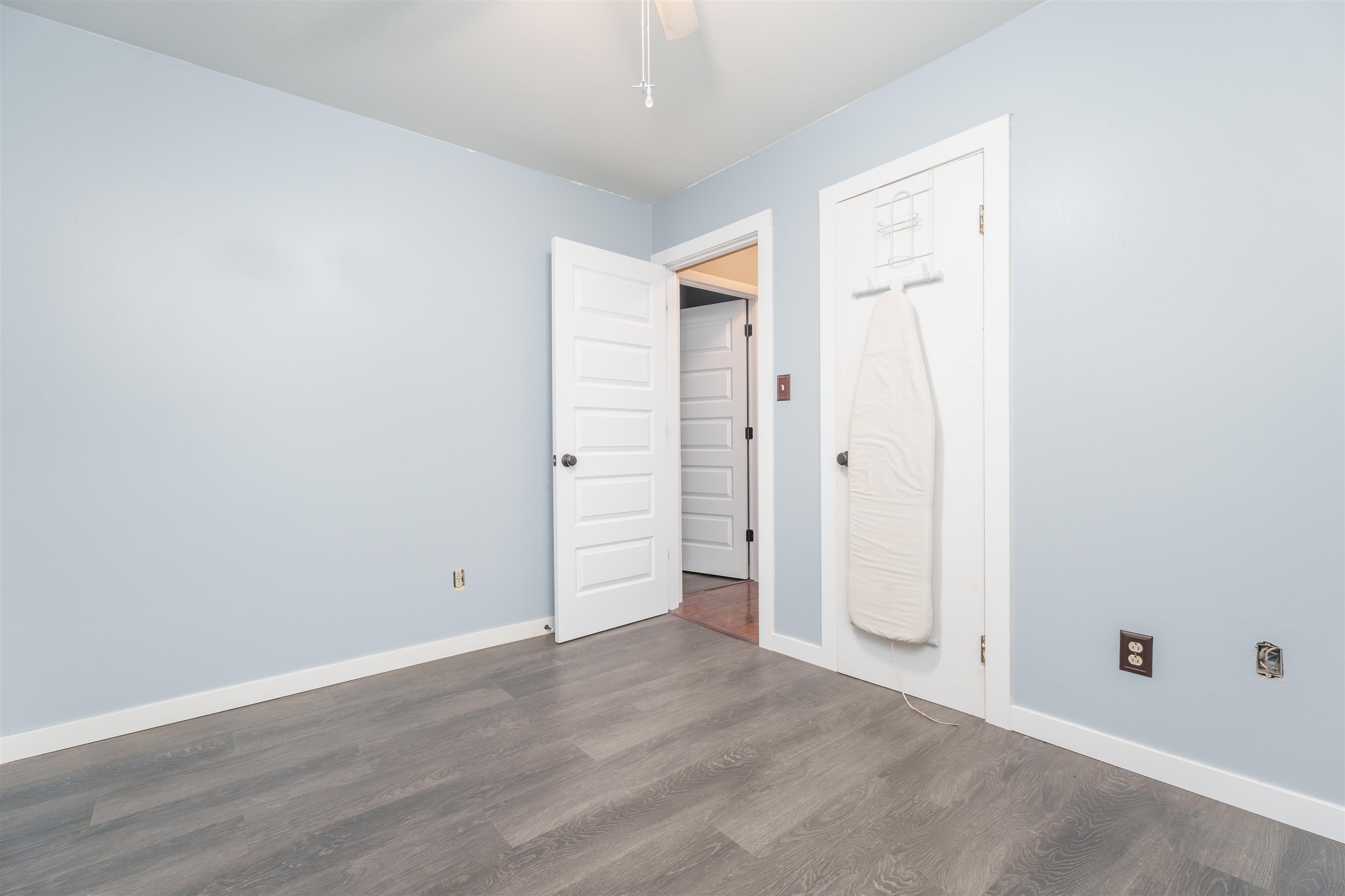 213 Holmes Dr, Owensboro, Kentucky 42303, 3 Bedrooms Bedrooms, ,1 BathroomBathrooms,Single Family Residence,For Sale,Holmes Dr,89788