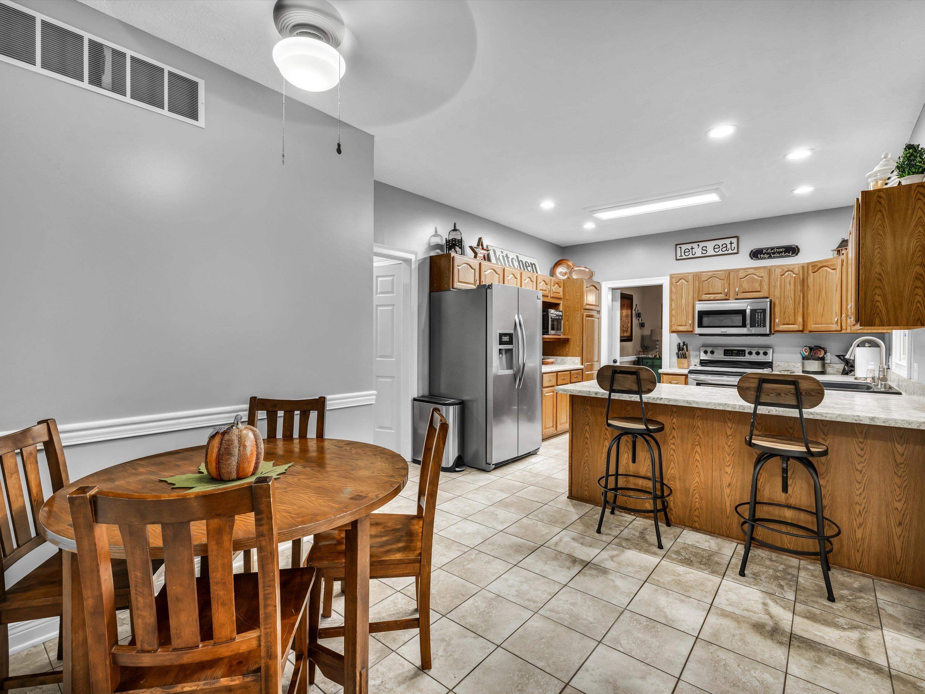 4785 Bratcher Hill Road, Philpot, Kentucky 42366, 3 Bedrooms Bedrooms, ,3 BathroomsBathrooms,Single Family Residence,For Sale,Bratcher Hill Road,89793