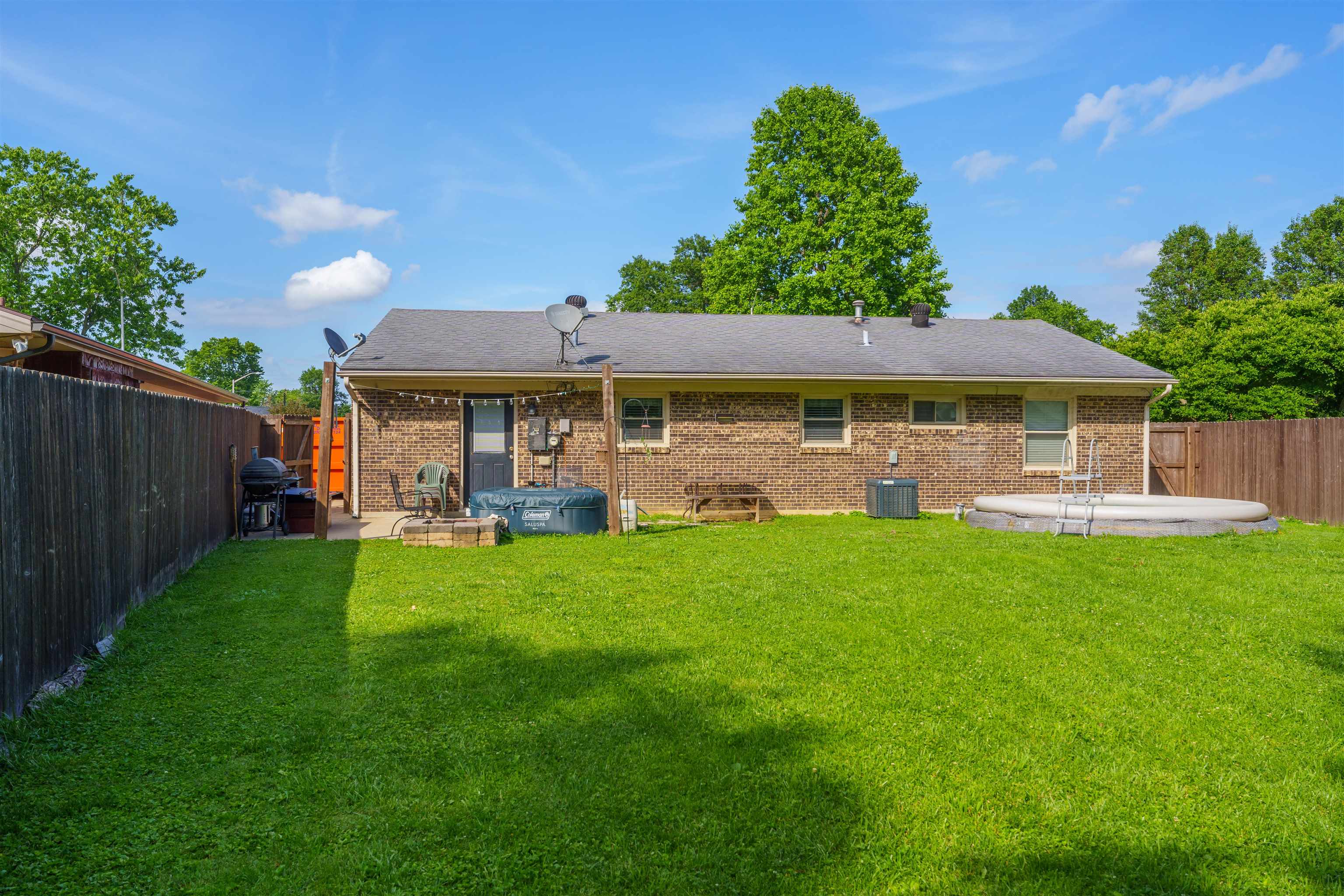 186 Martin Way, Owensboro, Kentucky 42301, 3 Bedrooms Bedrooms, ,1 BathroomBathrooms,Single Family Residence,For Sale,Martin Way,89795
