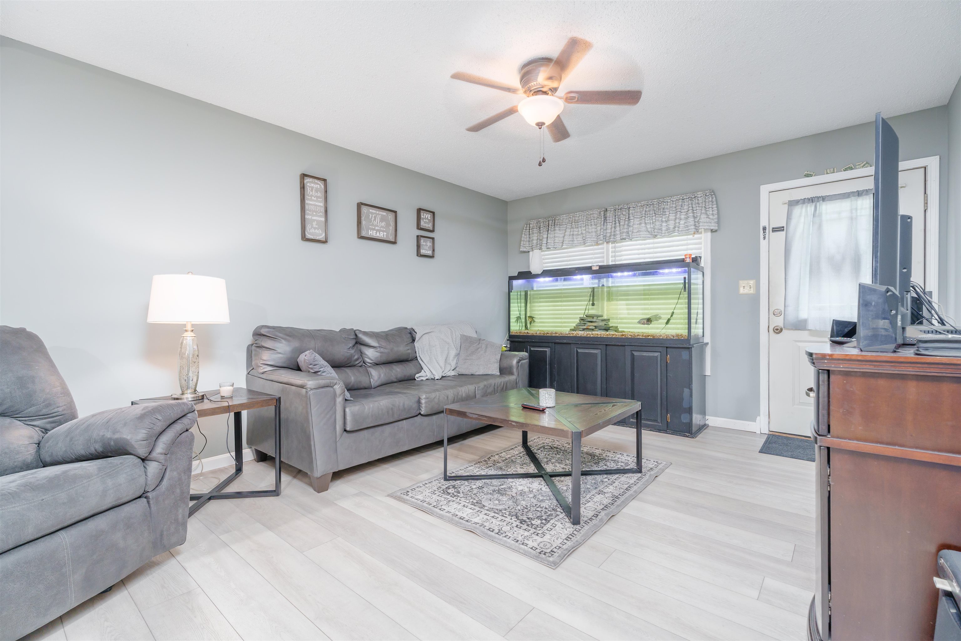 186 Martin Way, Owensboro, Kentucky 42301, 3 Bedrooms Bedrooms, ,1 BathroomBathrooms,Single Family Residence,For Sale,Martin Way,89795