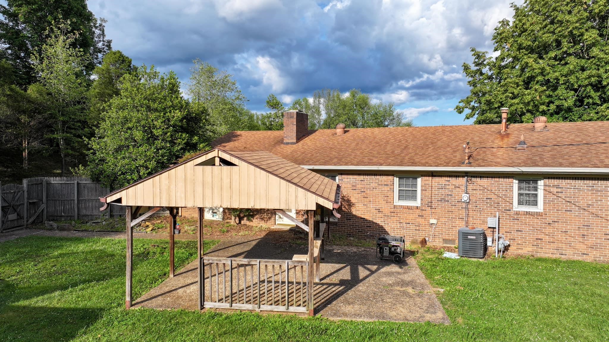 841 Hill Street, Livermore, Kentucky 42352, 3 Bedrooms Bedrooms, ,2 BathroomsBathrooms,Single Family Residence,For Sale,Hill Street,89796