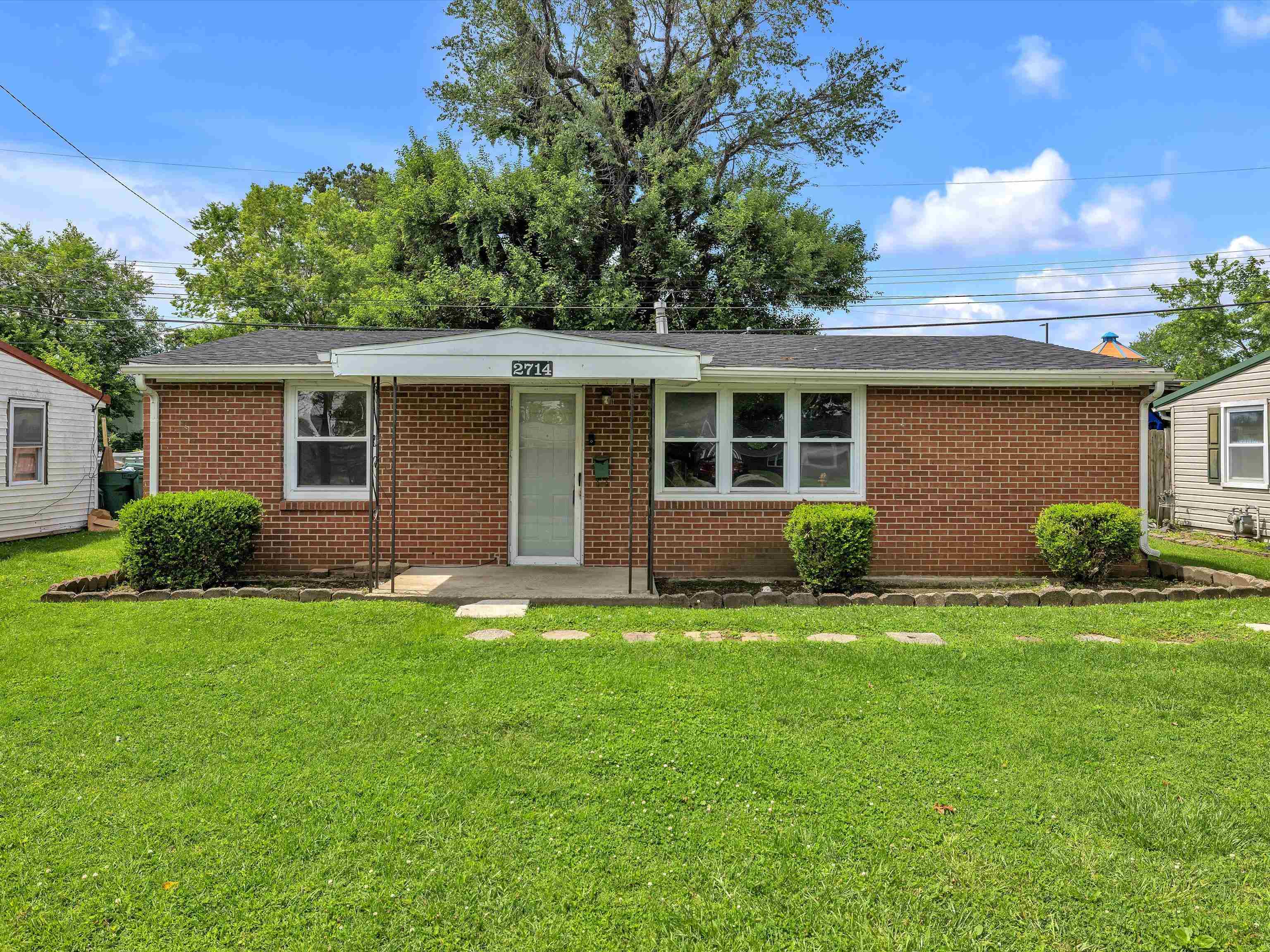 2714 West 6th, Owensboro, Kentucky 42301, 3 Bedrooms Bedrooms, ,1 BathroomBathrooms,Single Family Residence,For Sale,West 6th,89799