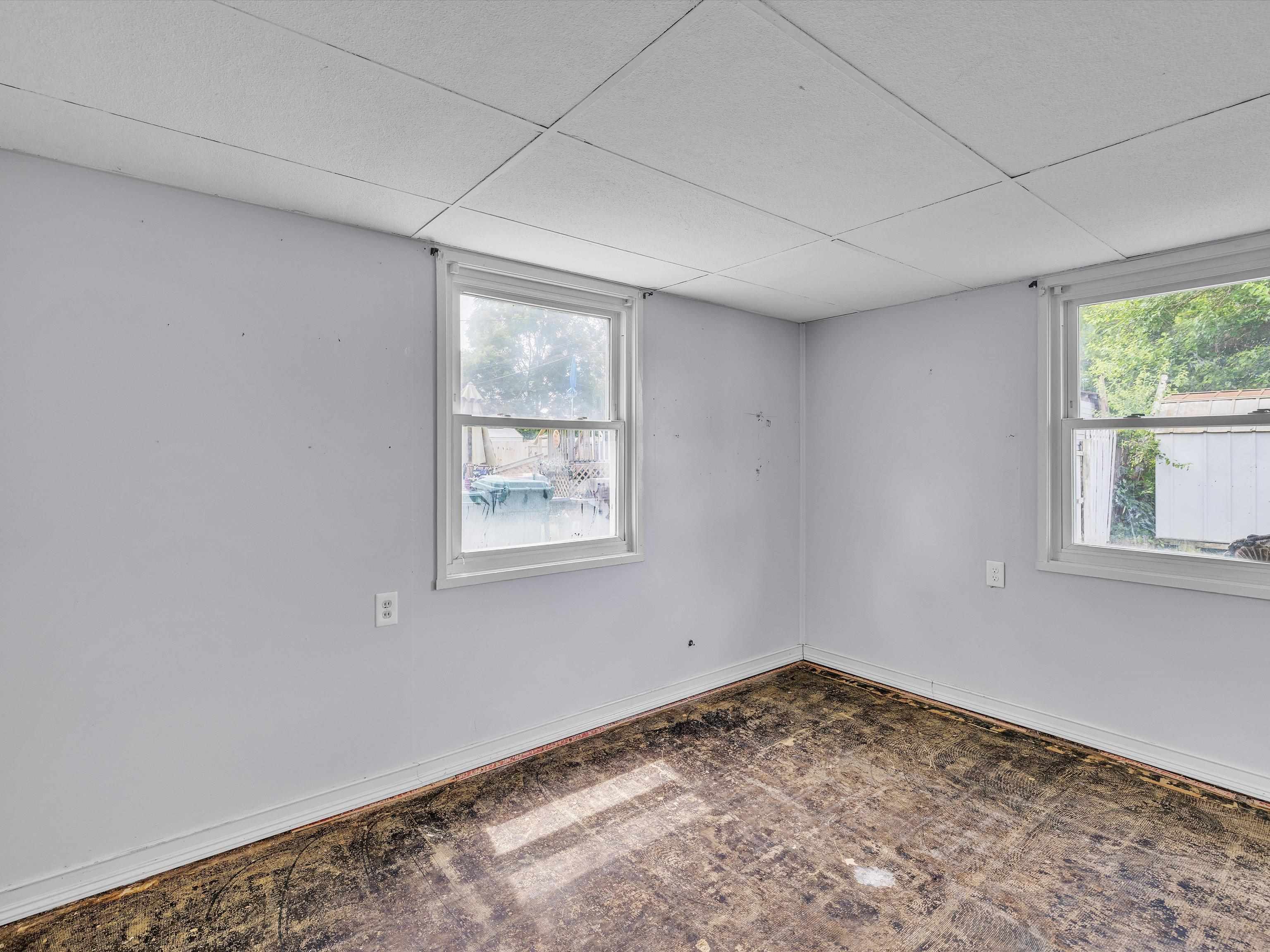 2714 West 6th, Owensboro, Kentucky 42301, 3 Bedrooms Bedrooms, ,1 BathroomBathrooms,Single Family Residence,For Sale,West 6th,89799