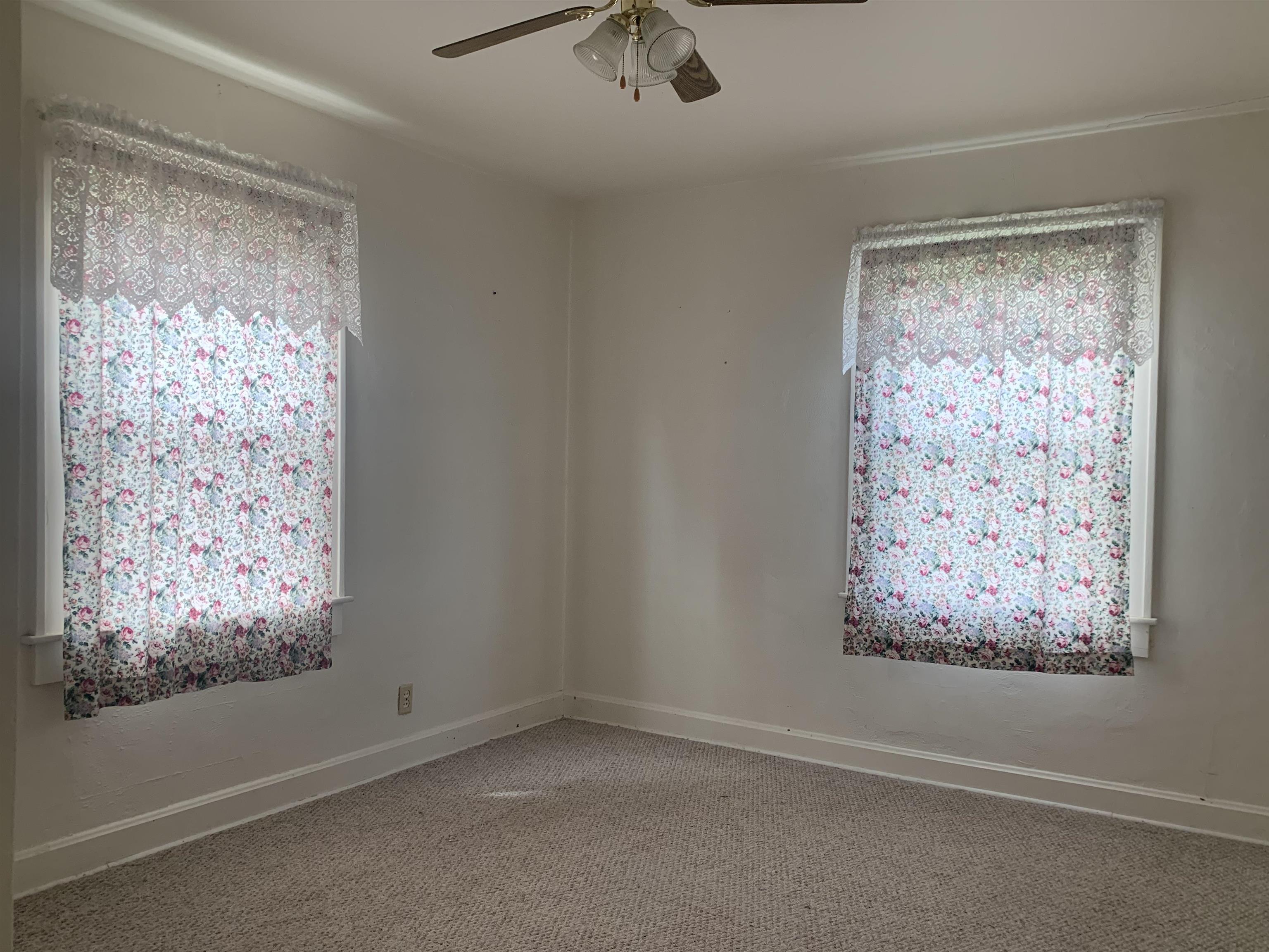 401 Booth Ave., Owensboro, Kentucky 42301, 4 Bedrooms Bedrooms, ,1 BathroomBathrooms,Single Family Residence,For Sale,Booth Ave.,89801