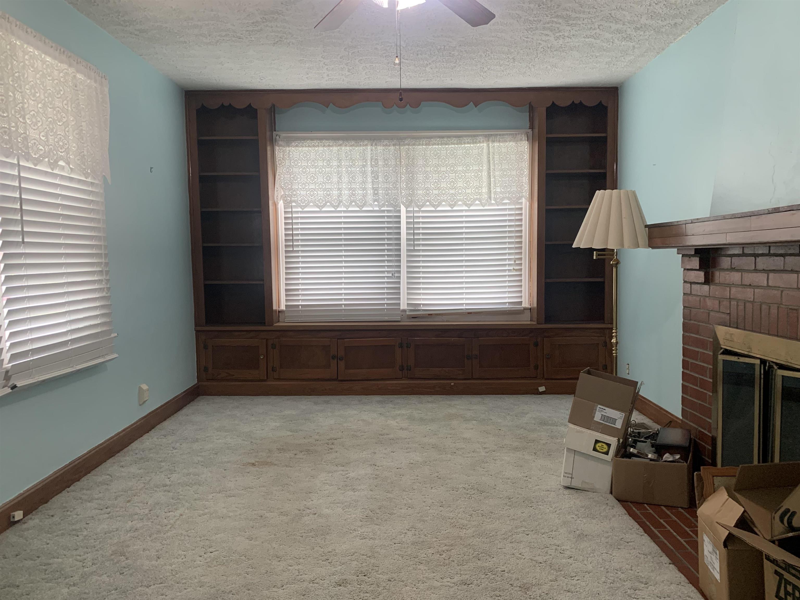 401 Booth Ave., Owensboro, Kentucky 42301, 4 Bedrooms Bedrooms, ,1 BathroomBathrooms,Single Family Residence,For Sale,Booth Ave.,89801